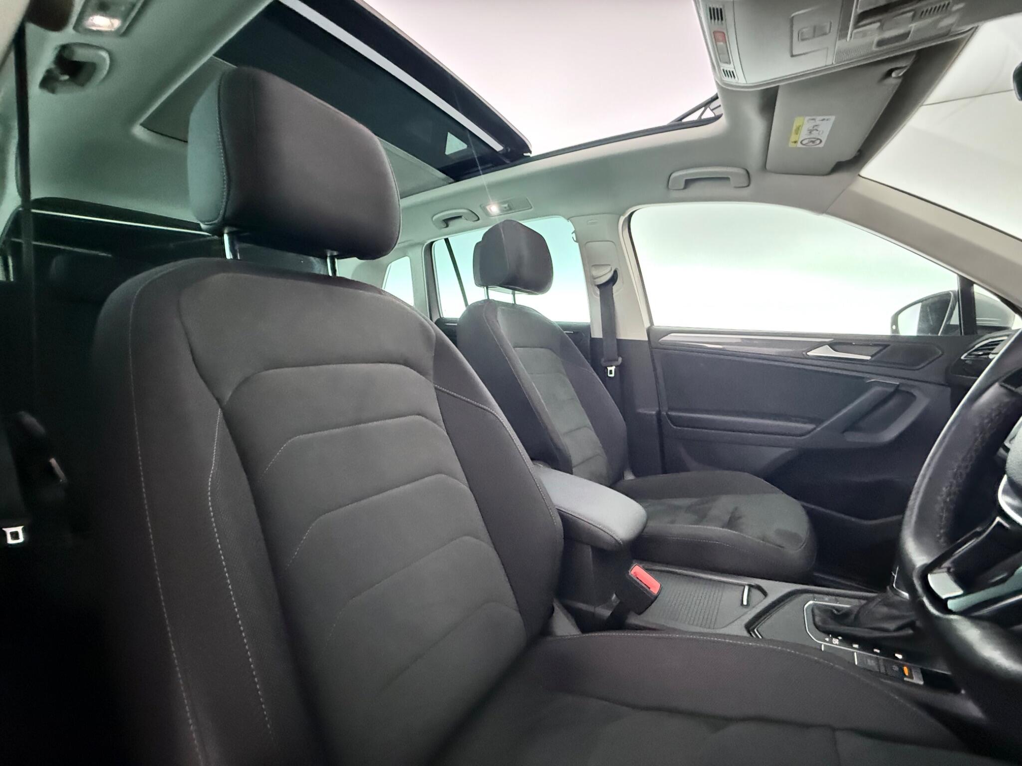 Volkswagen Tiguan view 28