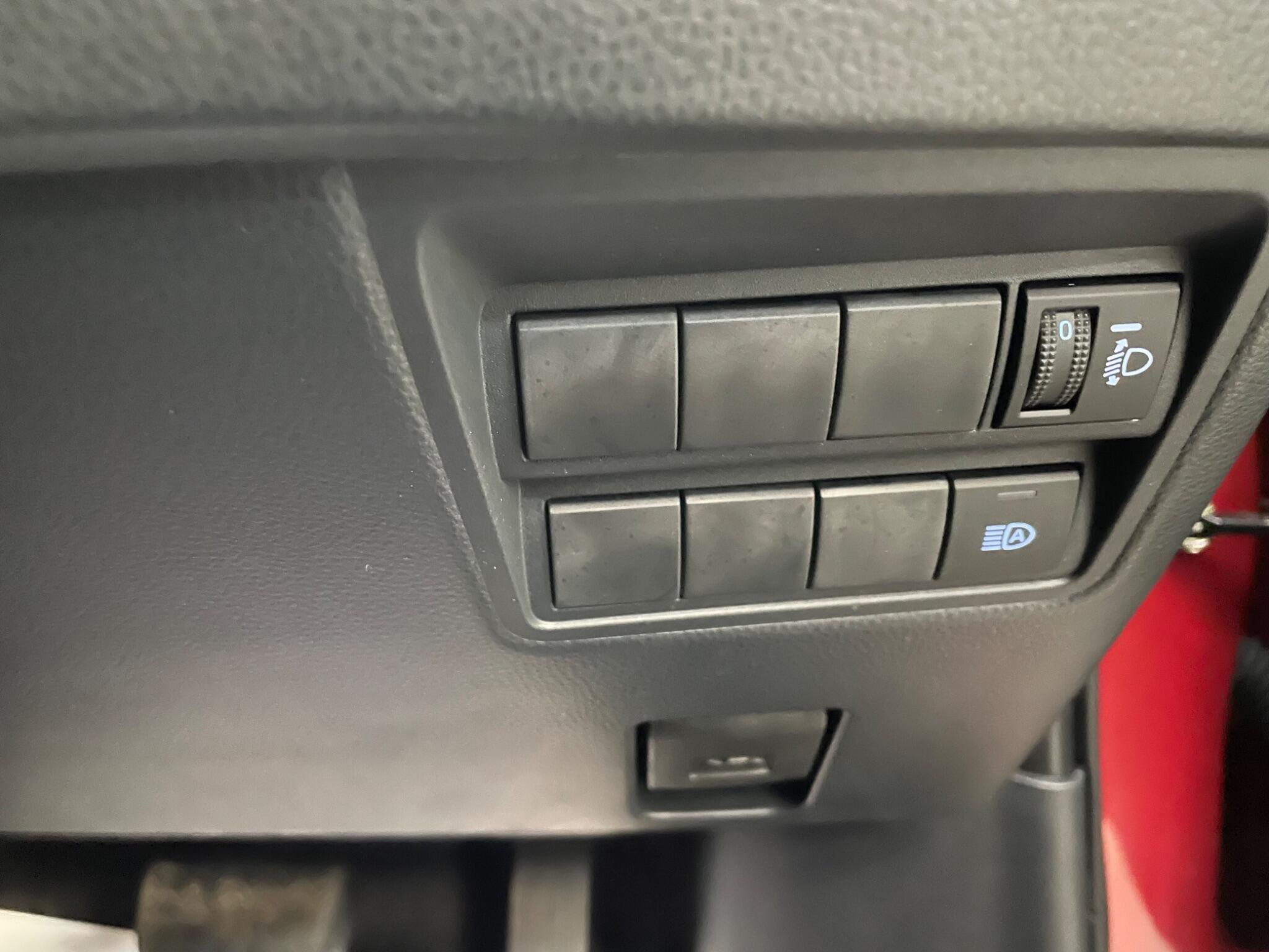 Toyota Yaris view 28