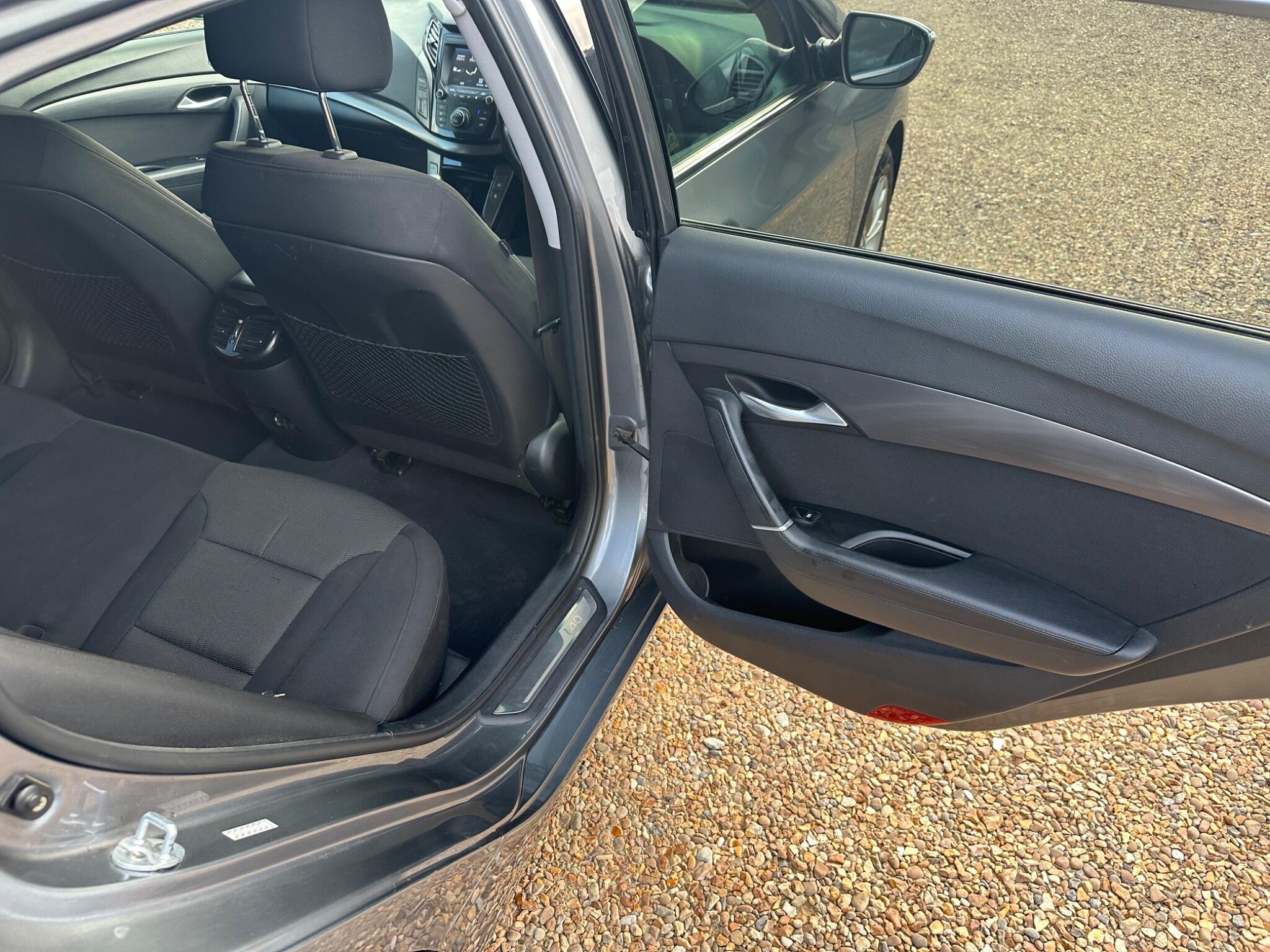 Hyundai I40 view 37