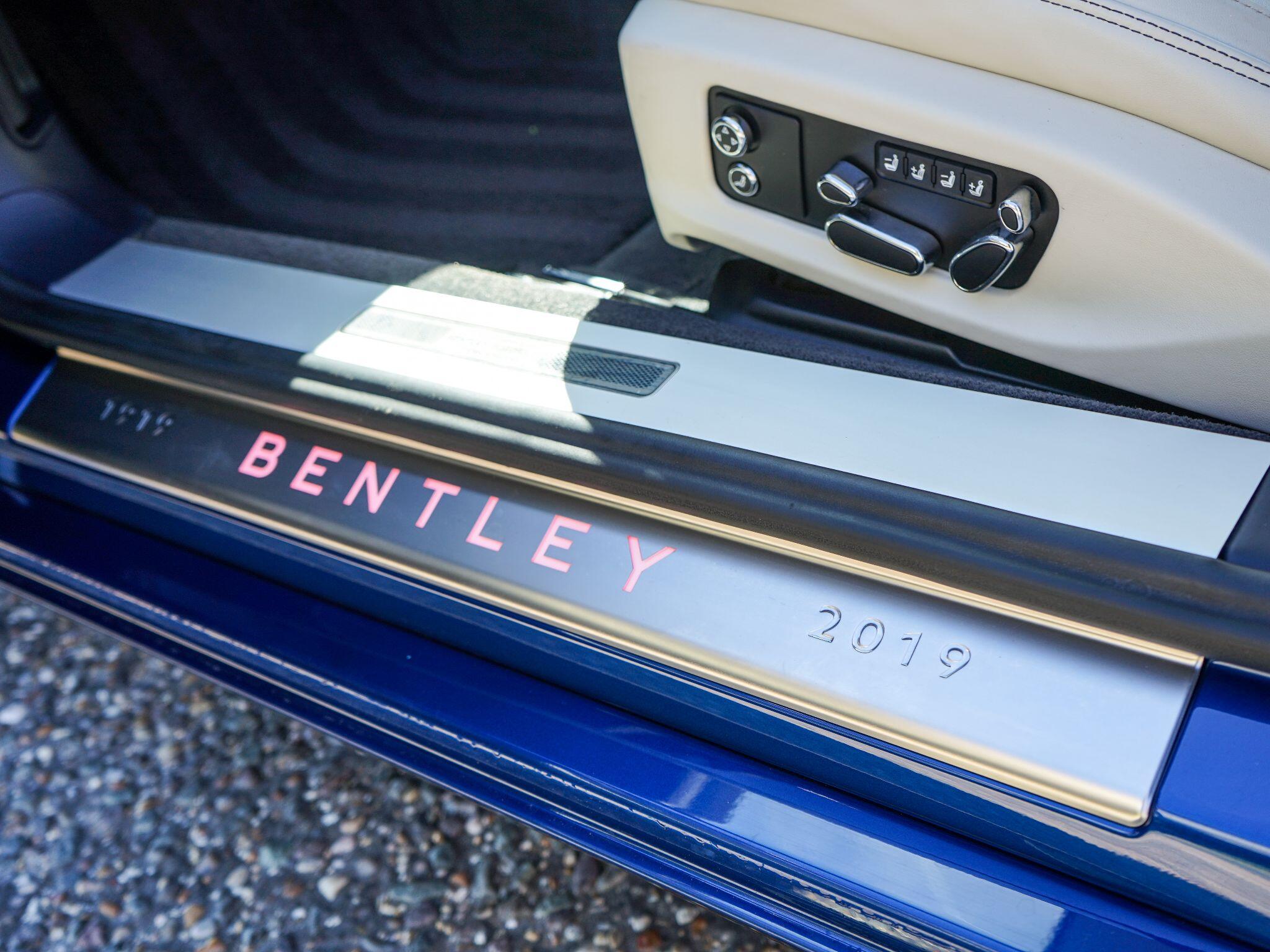 Bentley Continental view 20