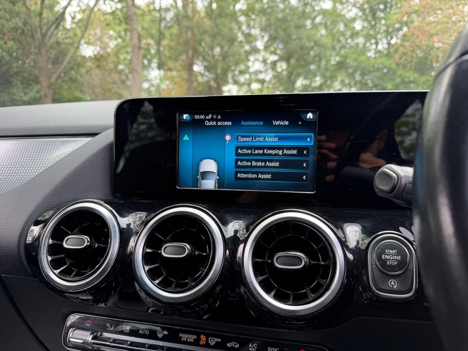 Mercedes-Benz B-Class view 24