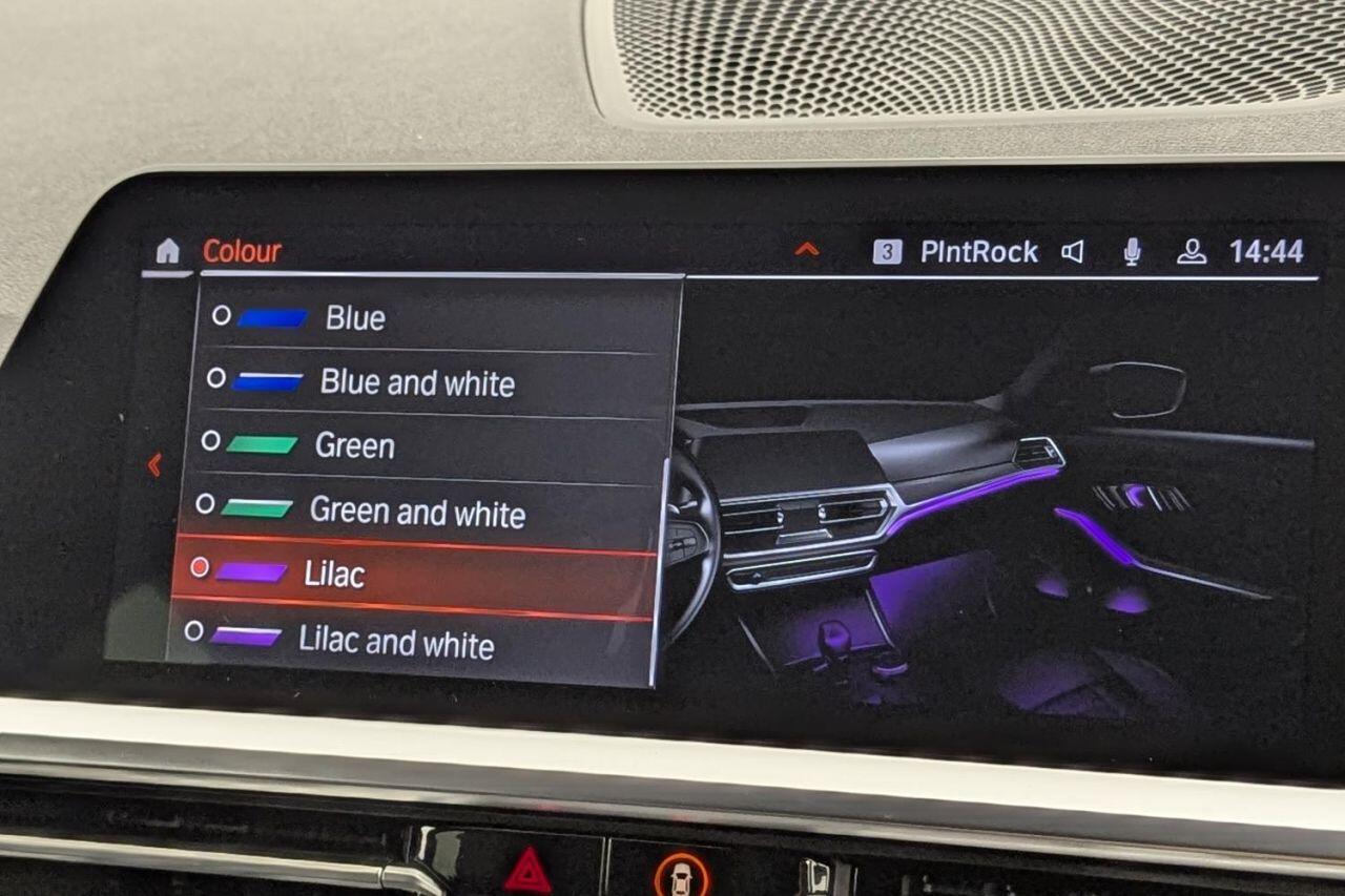 BMW 3 Series view 30