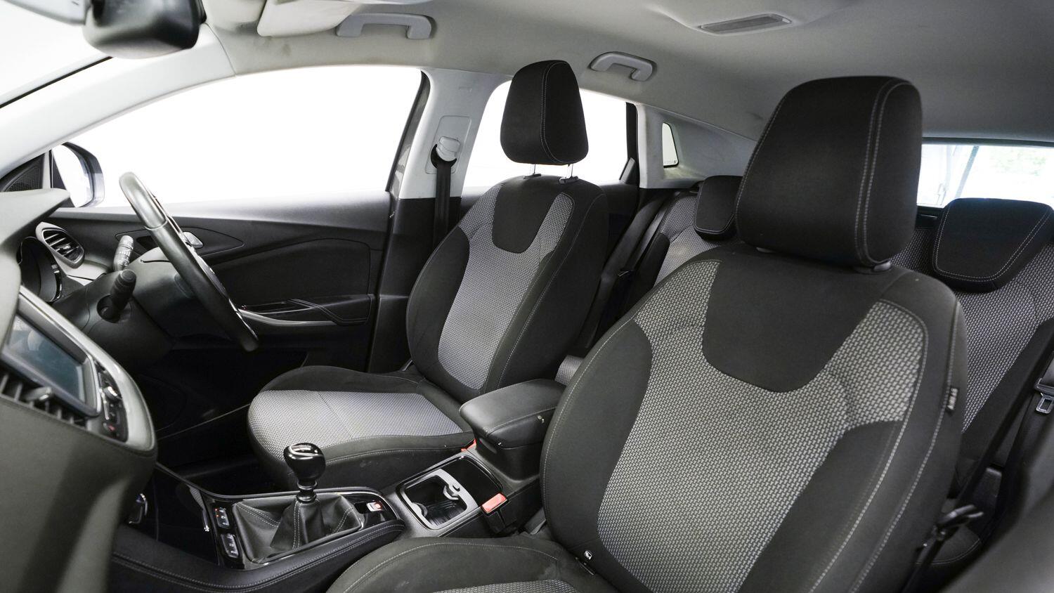 Vauxhall Grandland X view 25