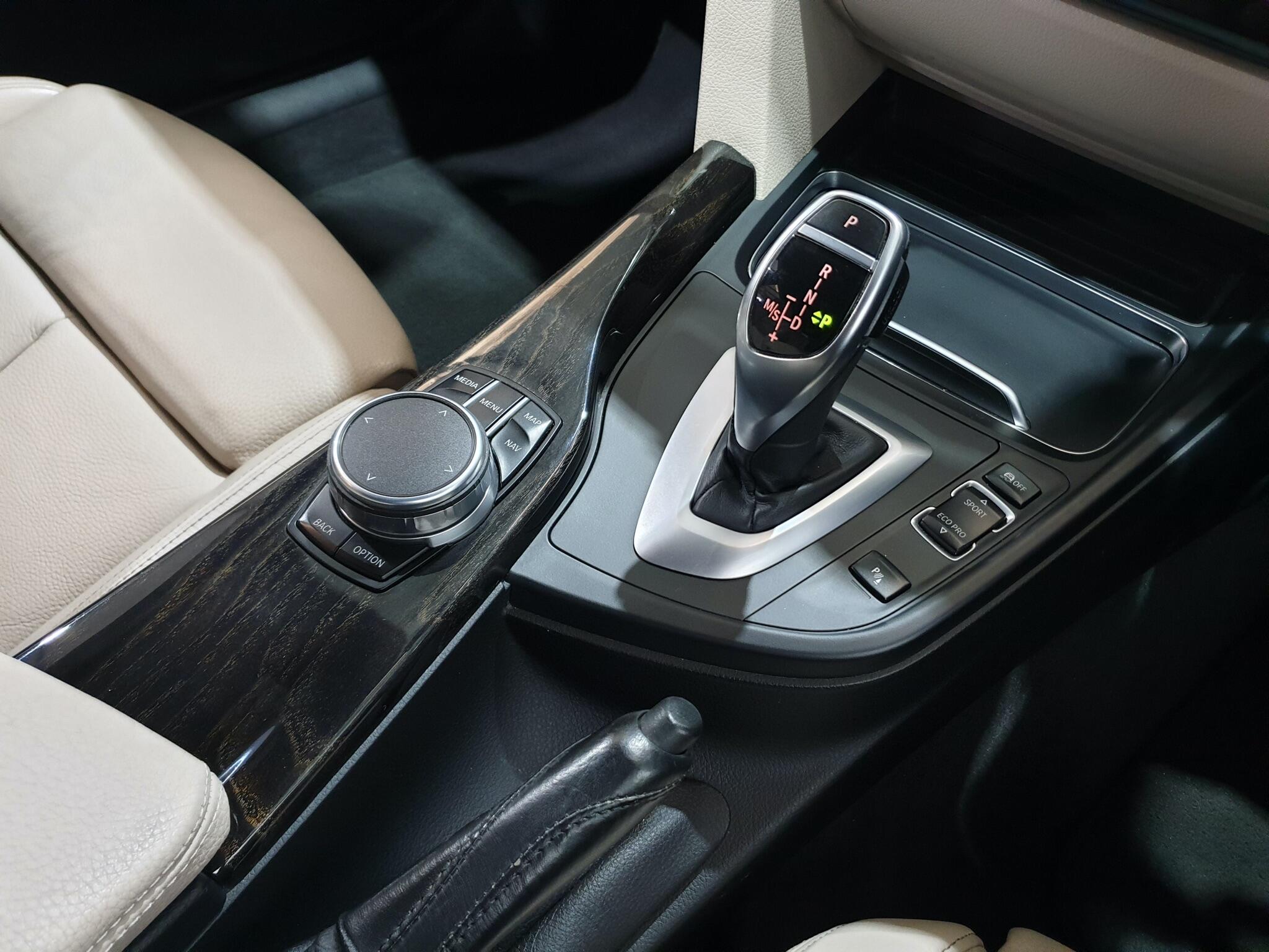 BMW 3 Series view 64