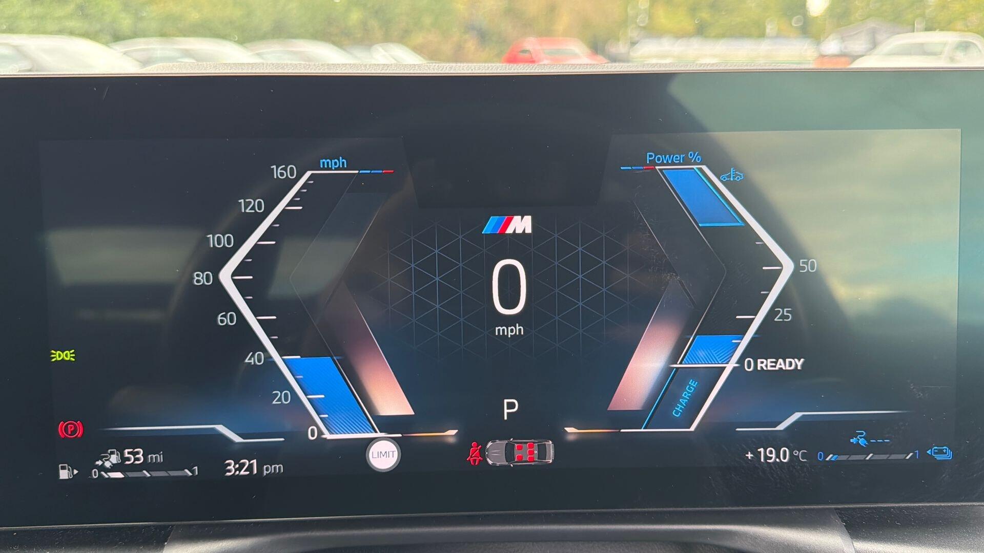 BMW 3 Series view 9