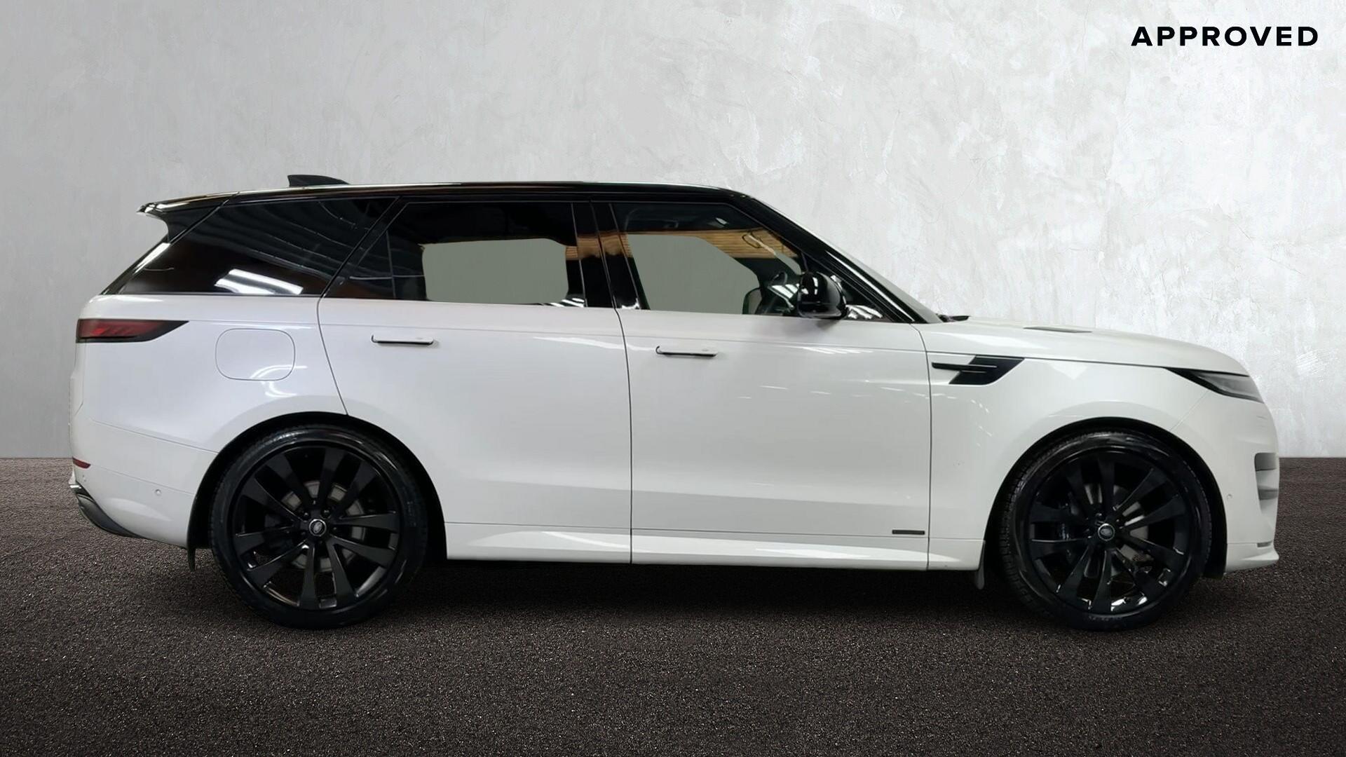 Land Rover Range Rover Sport view 5