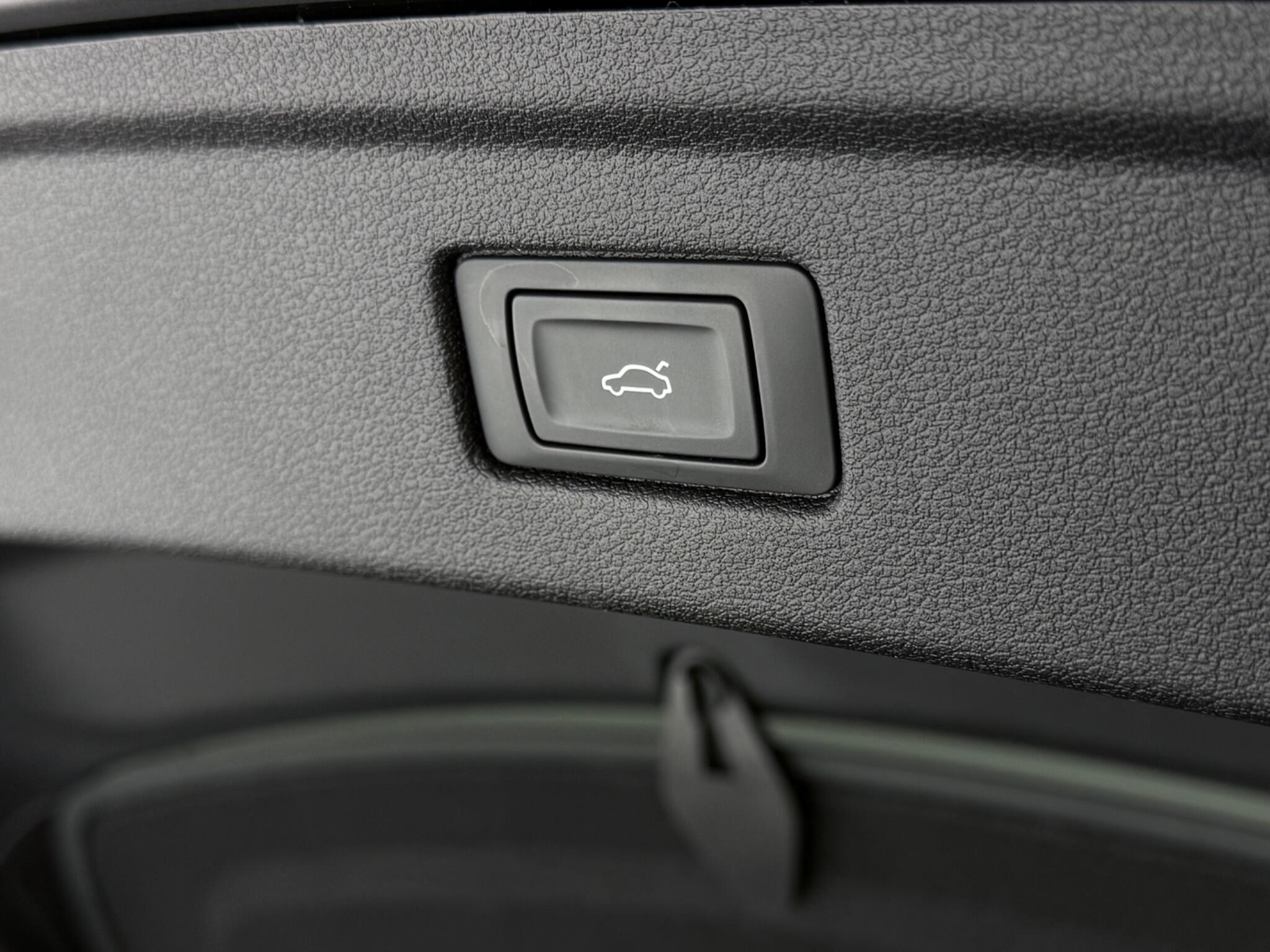 Audi A5 view 11