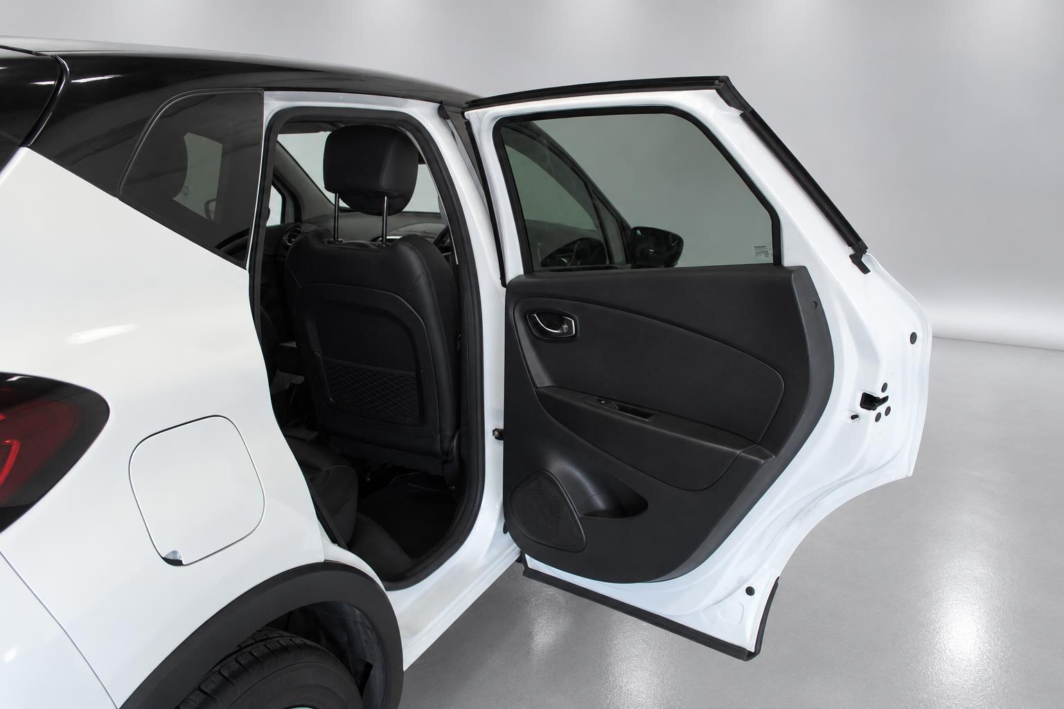 Renault Captur view 26