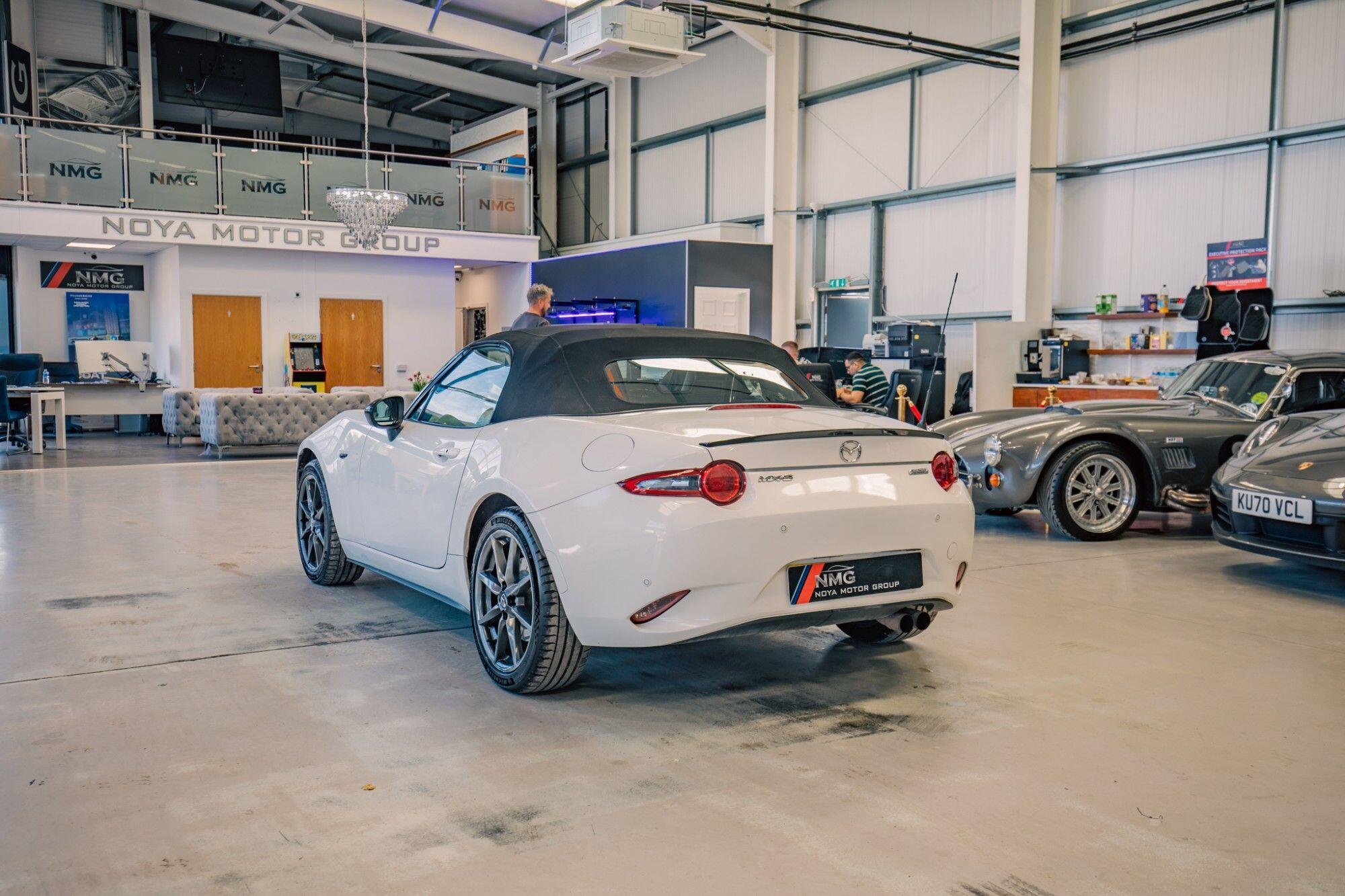 Mazda MX-5 view 28