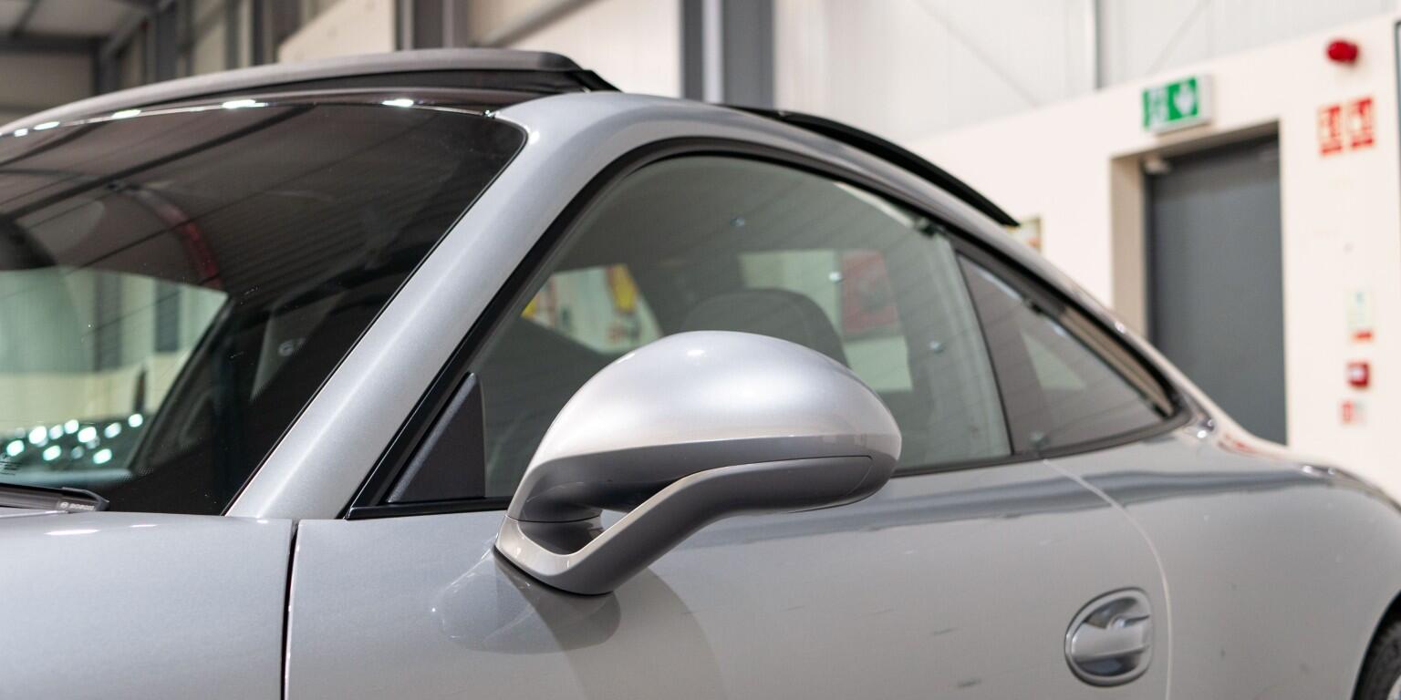 Porsche 911 view 51