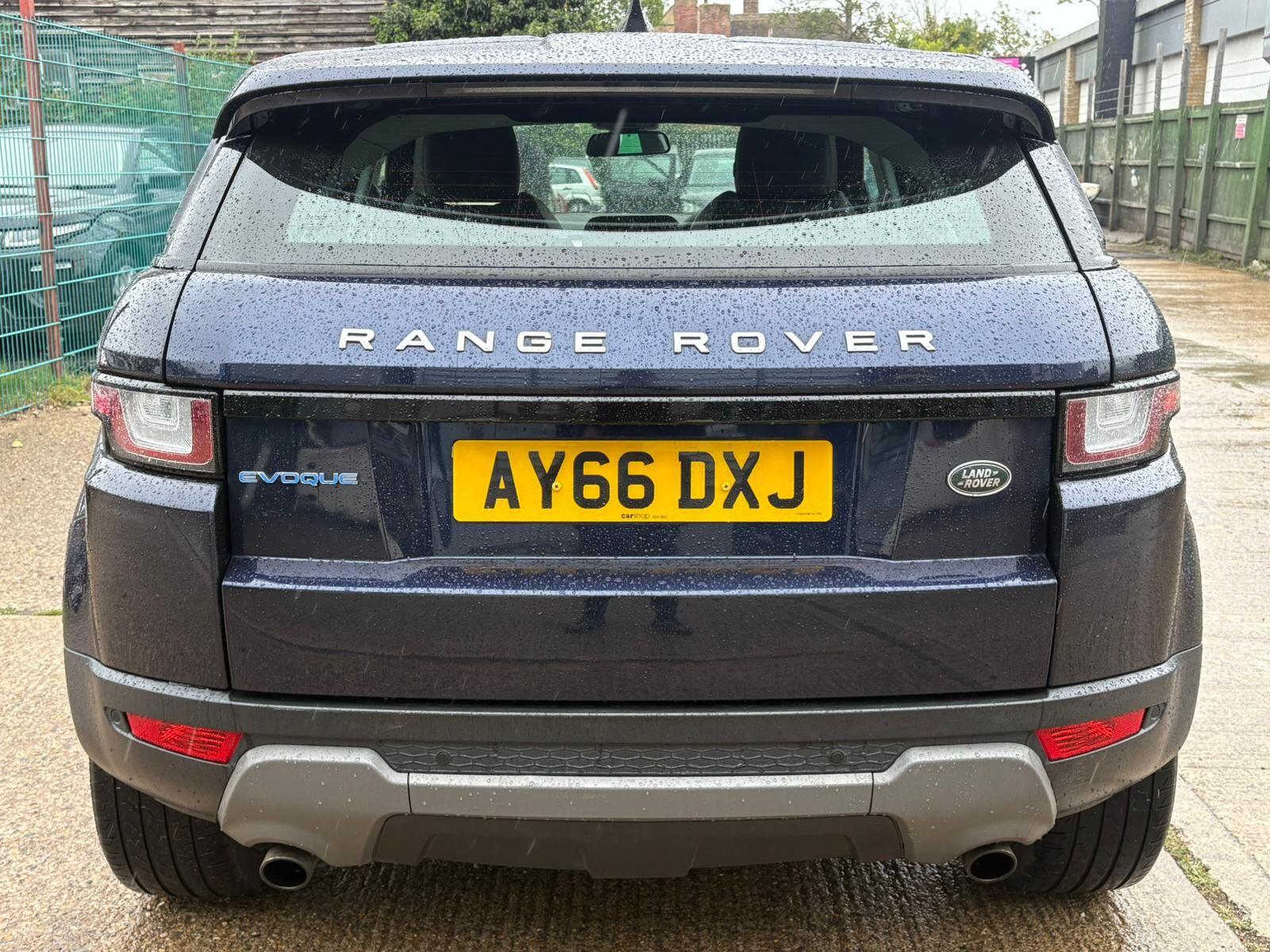 Land Rover Range Rover Evoque view 4