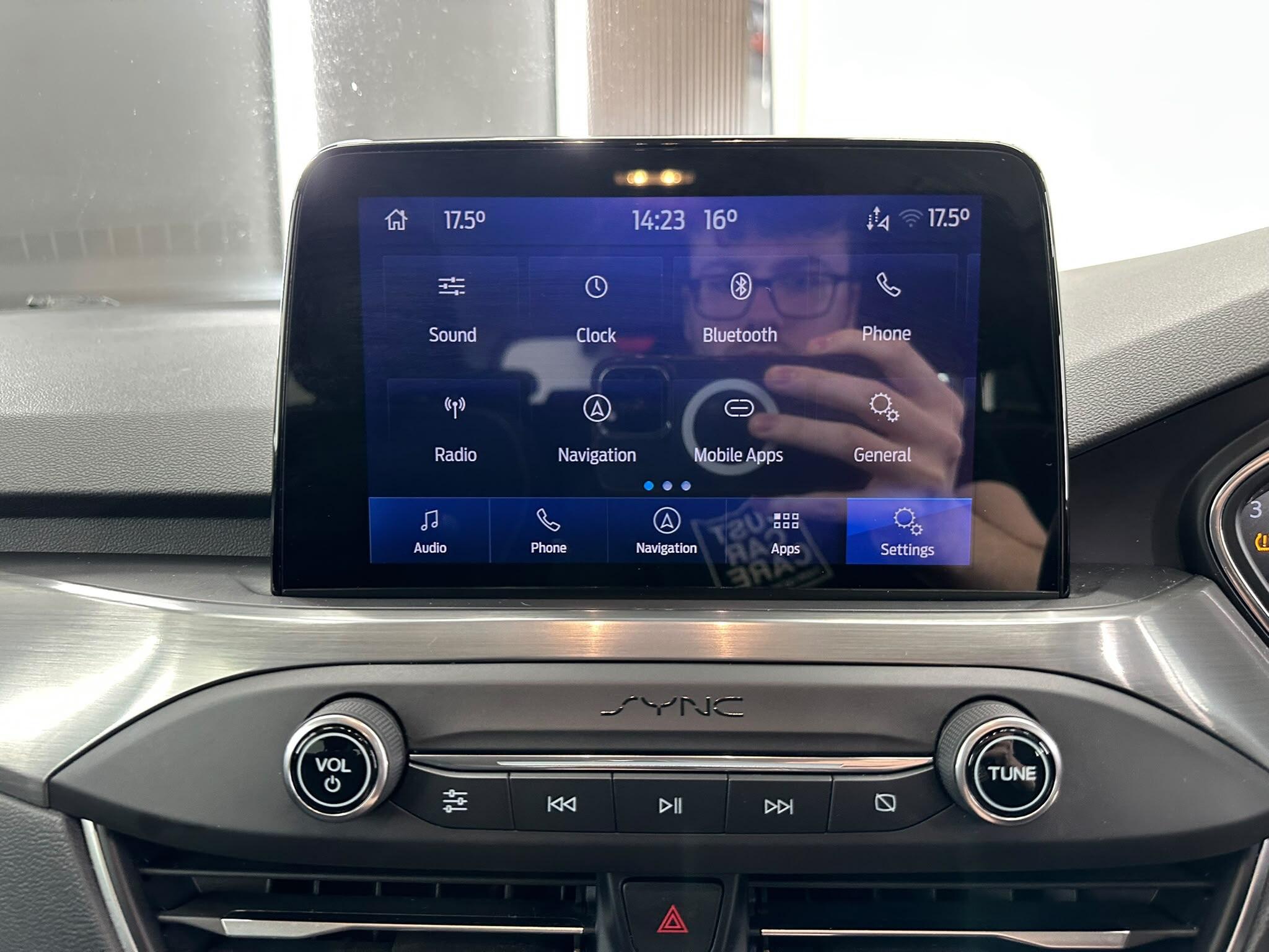 Ford Focus view 29