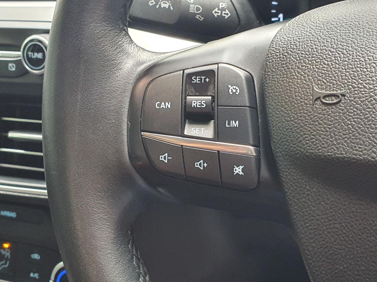 Ford Focus view 34