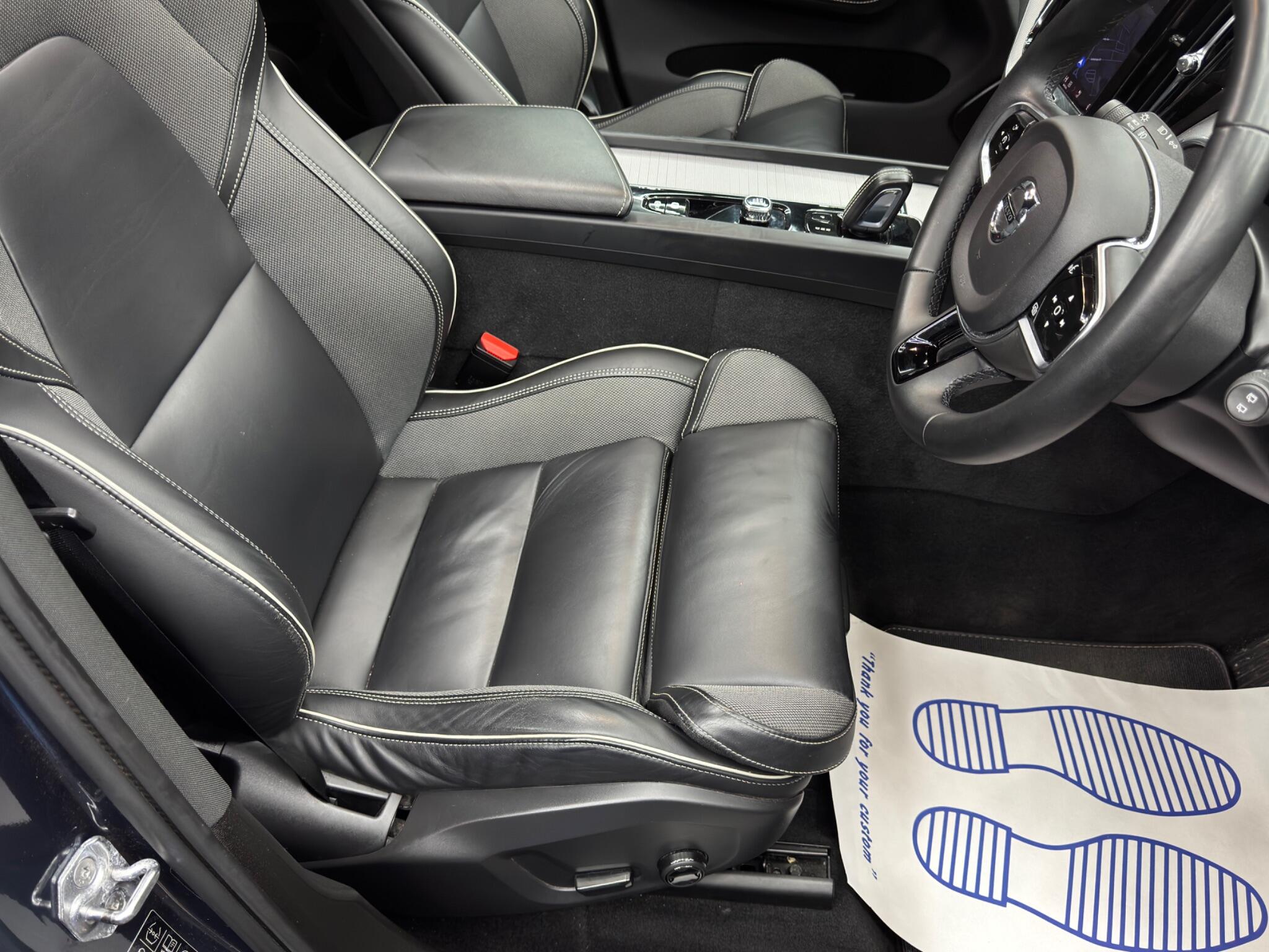 Volvo XC60 view 13