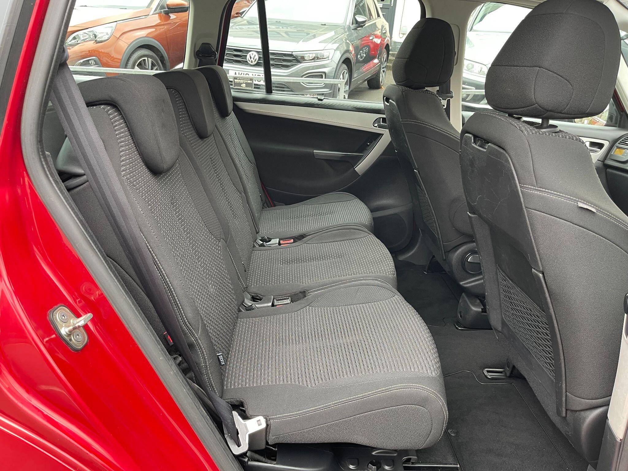 Citroen Grand C4 Picasso view 27