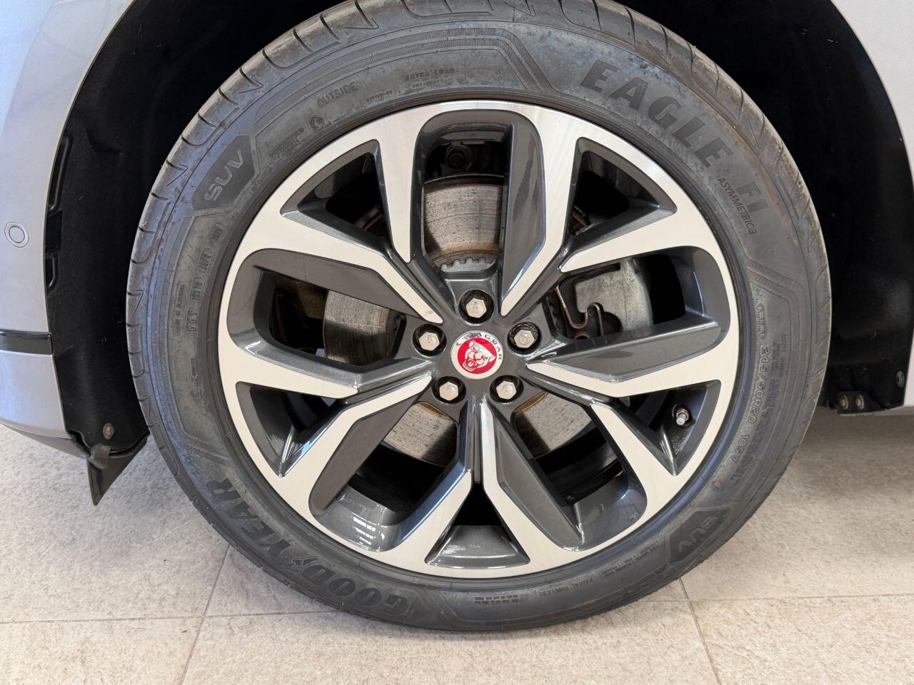 Jaguar I-Pace view 5