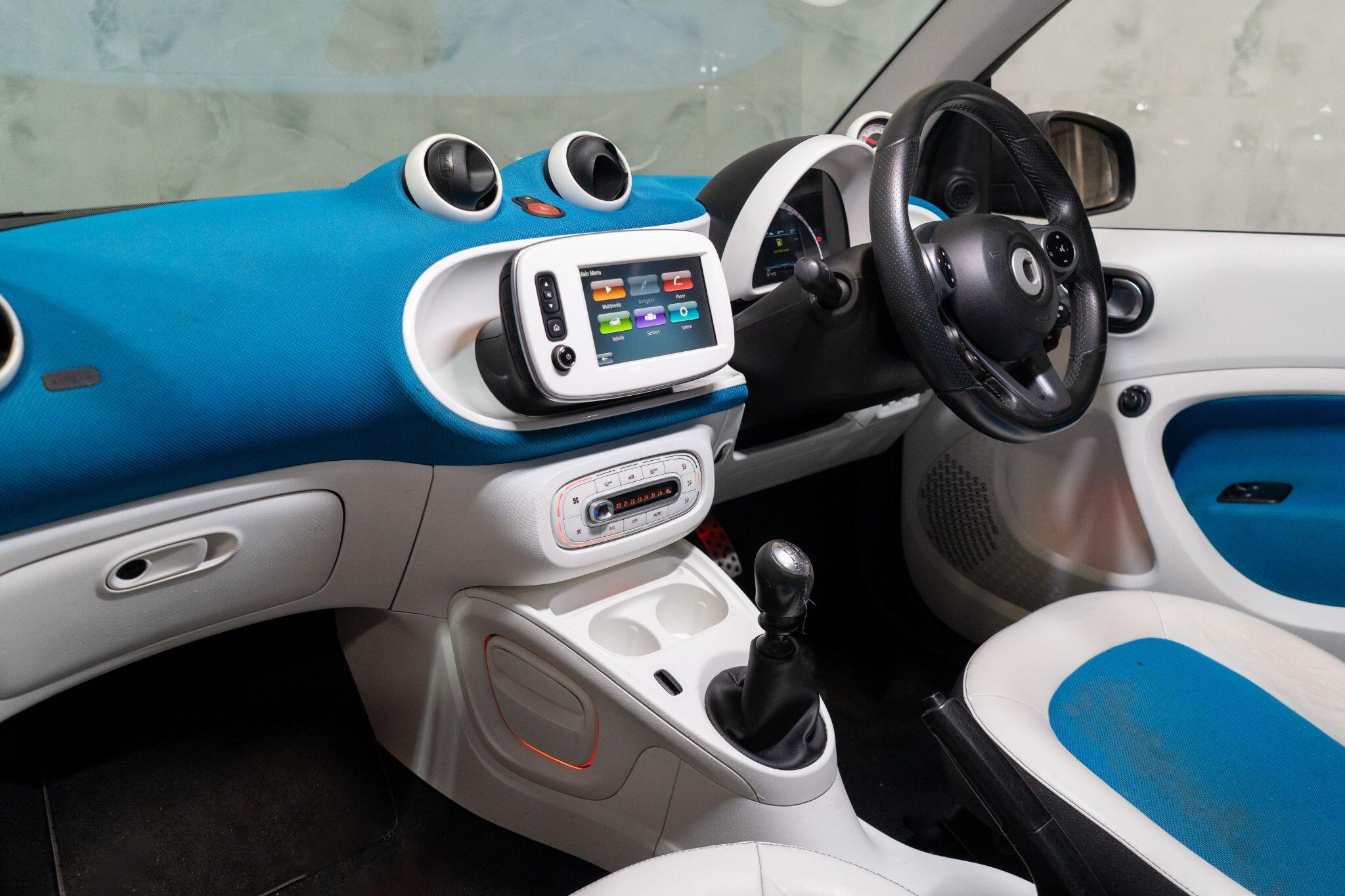 Smart Fortwo view 11