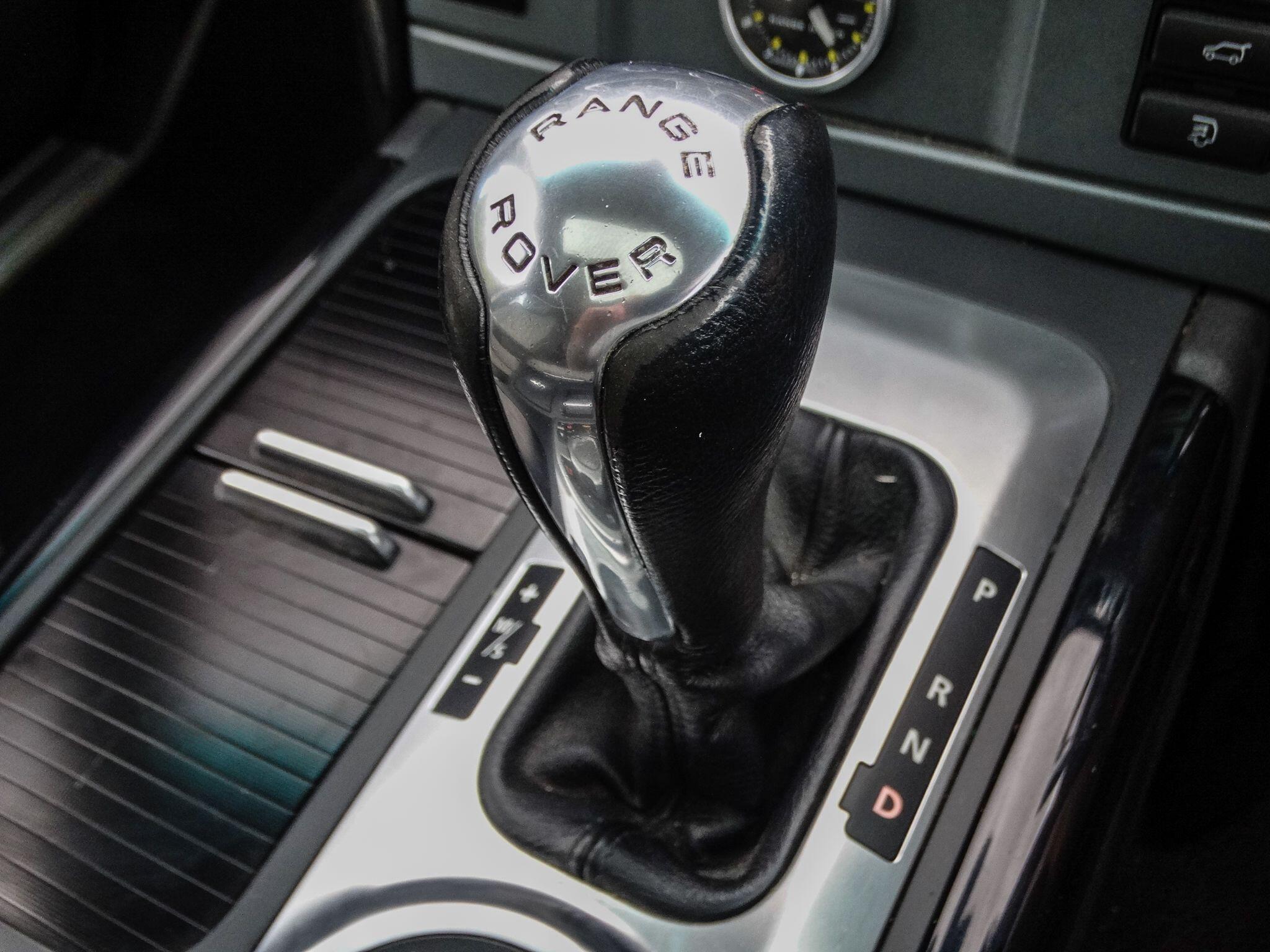 Land Rover Range Rover view 28