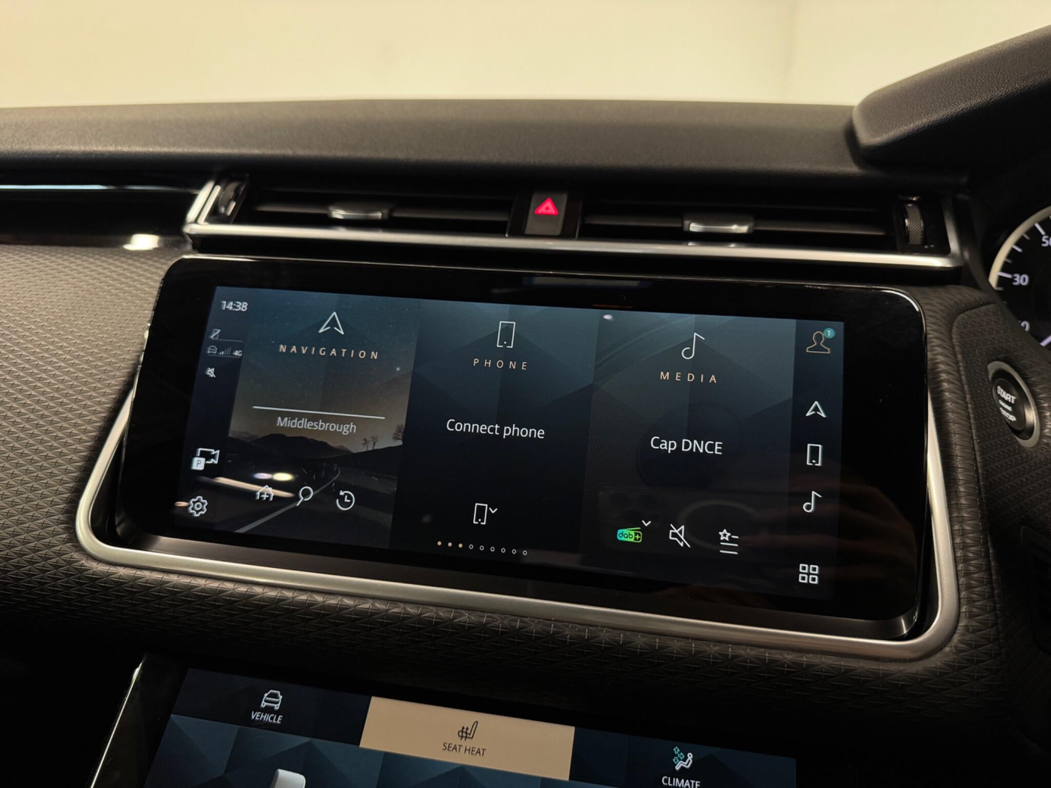 Land Rover Range Rover Velar view 19