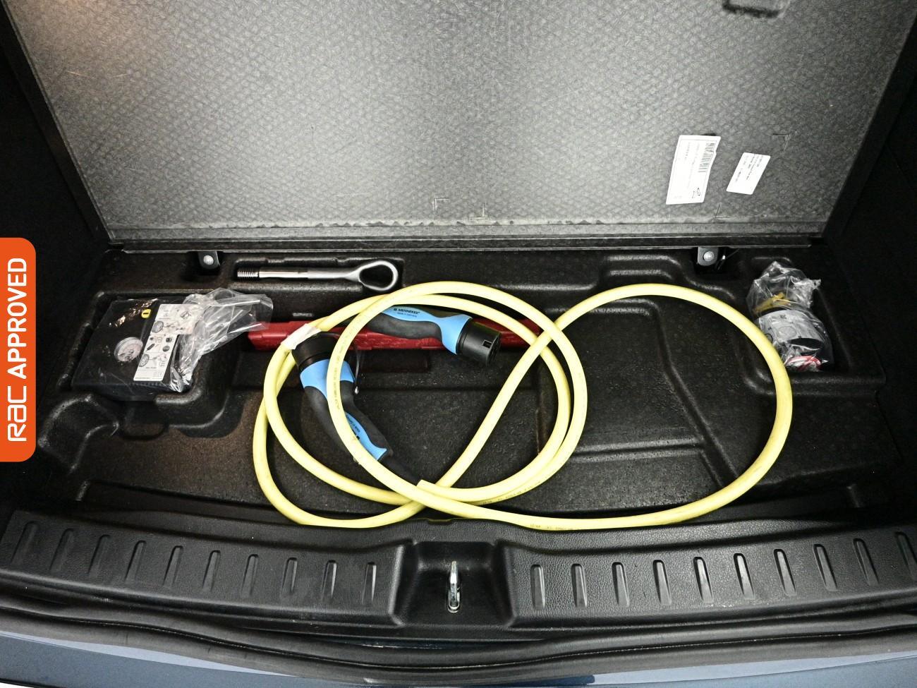 Mercedes-Benz Eqa view 16
