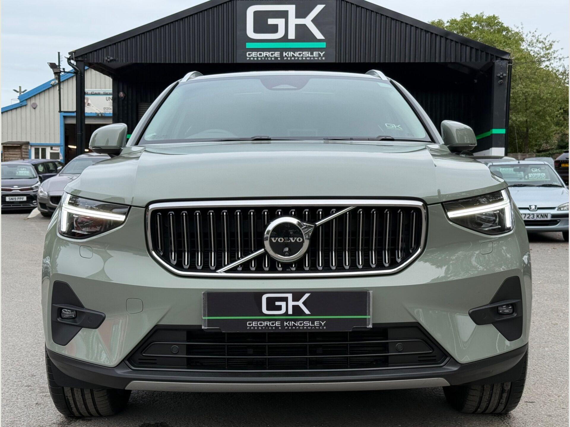 Volvo XC40 view 12