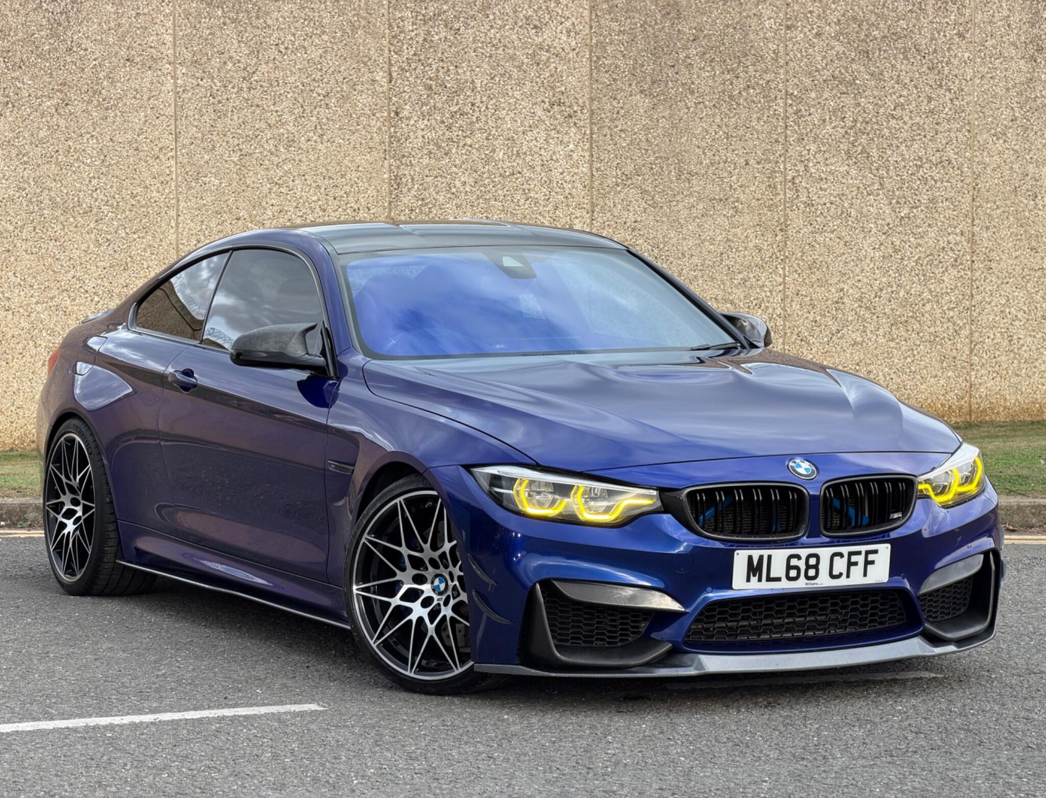 BMW M4 view 5