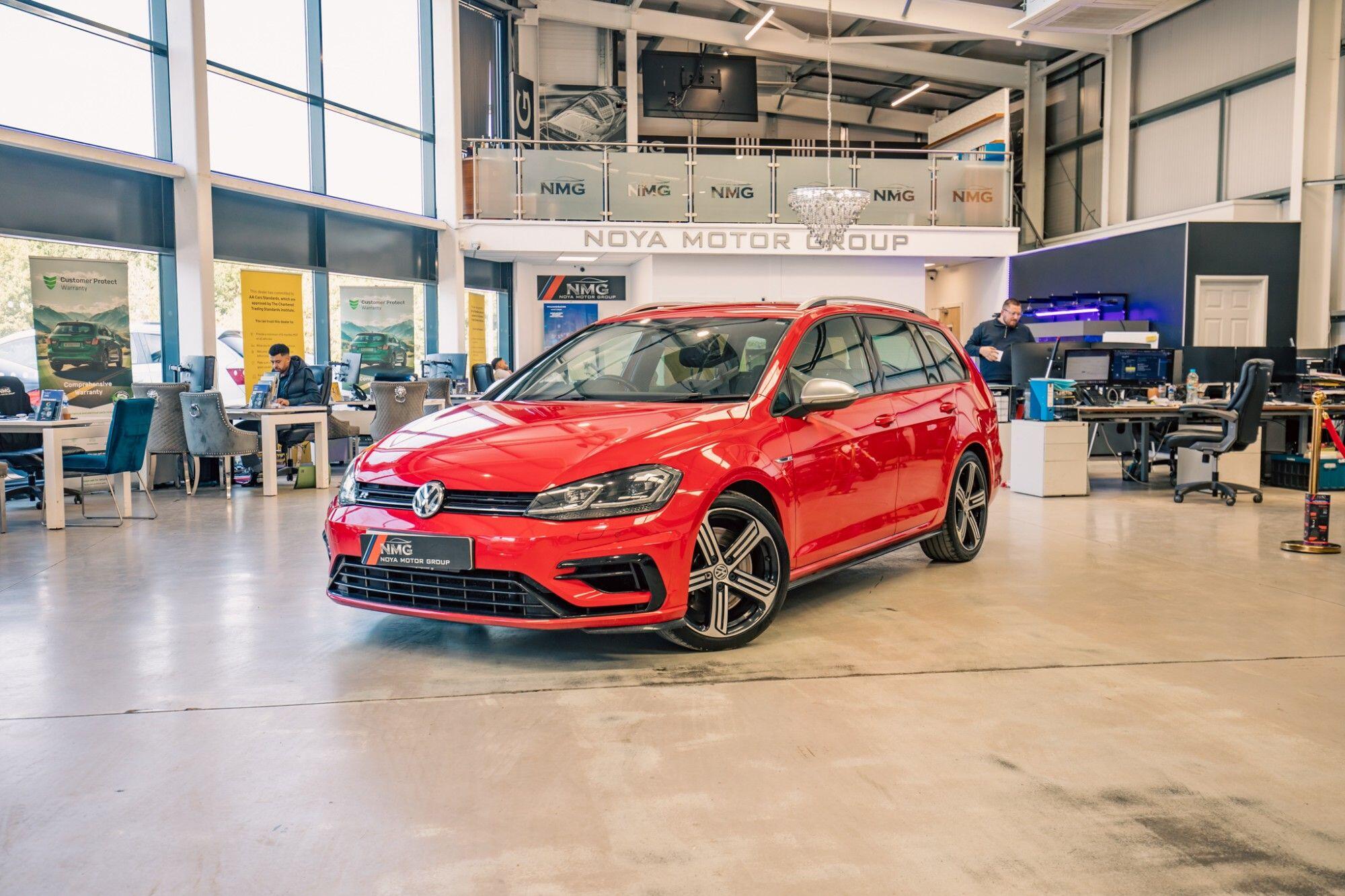 2017 Volkswagen Golf in Red for sale