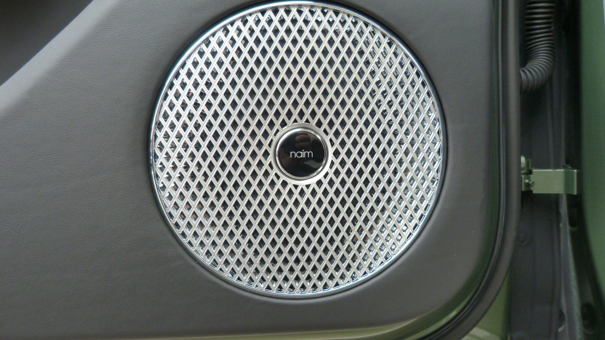 Bentley Flying Spur view 33