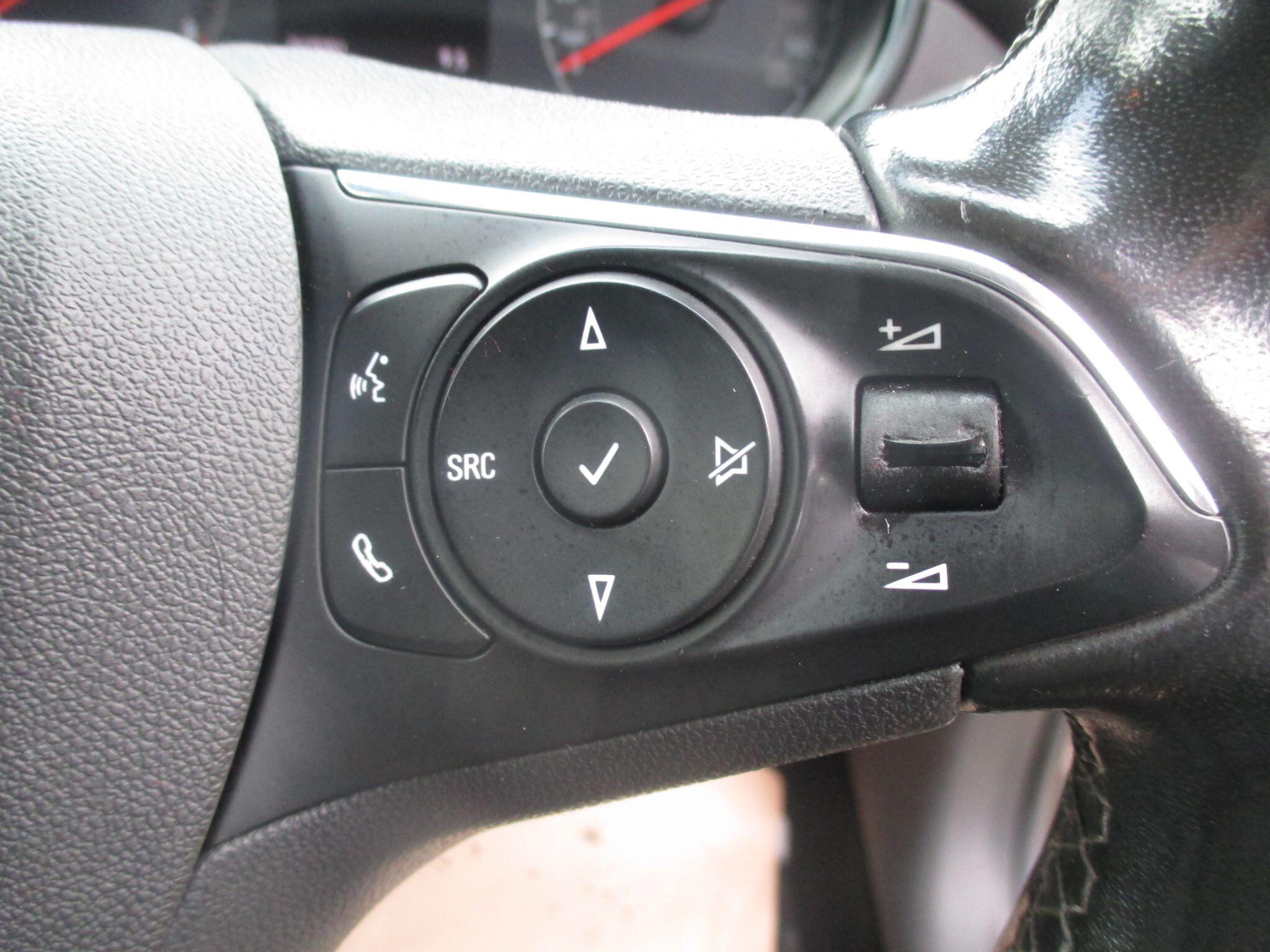 Vauxhall Crossland view 37