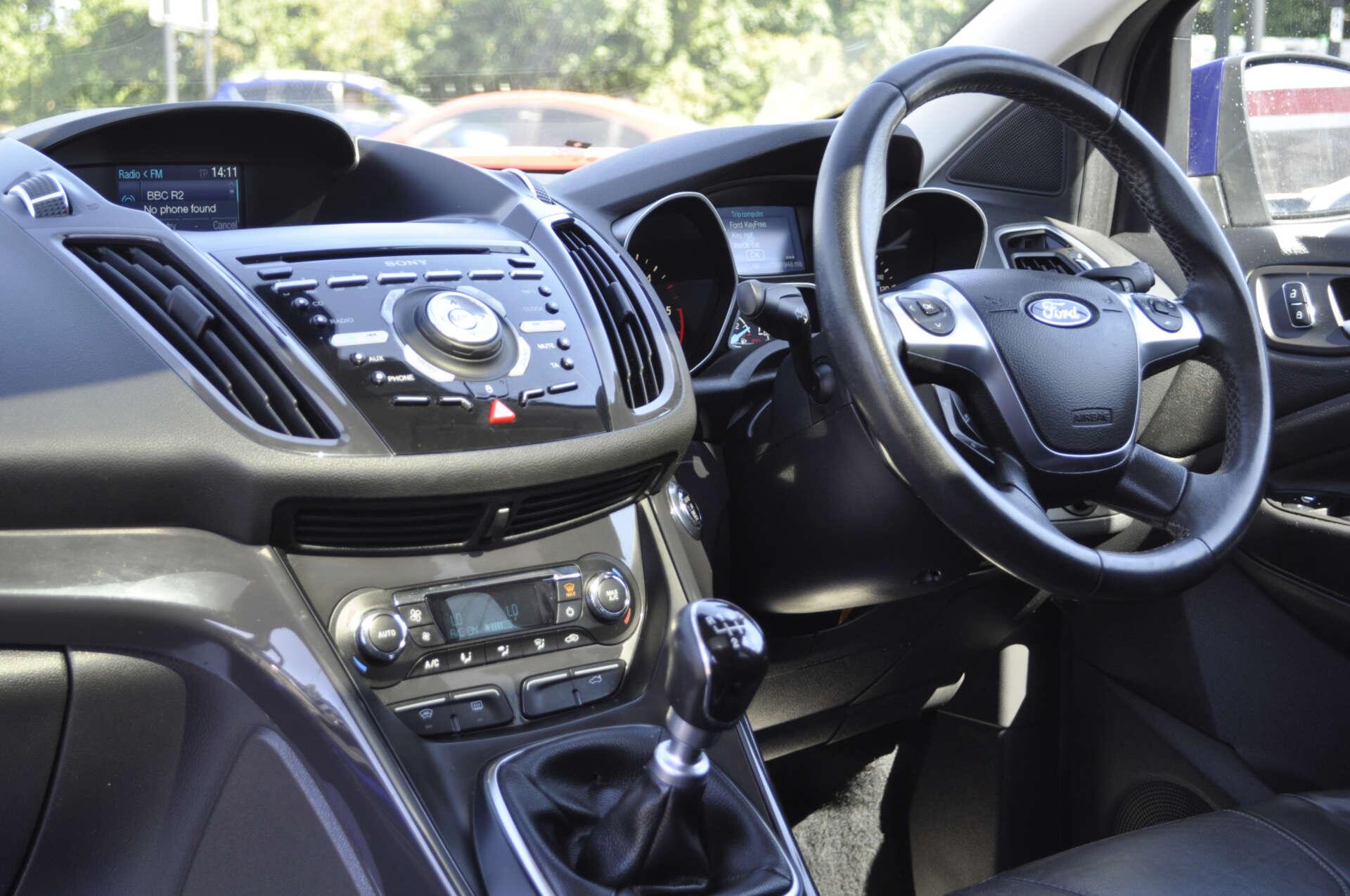 Ford Kuga view 15
