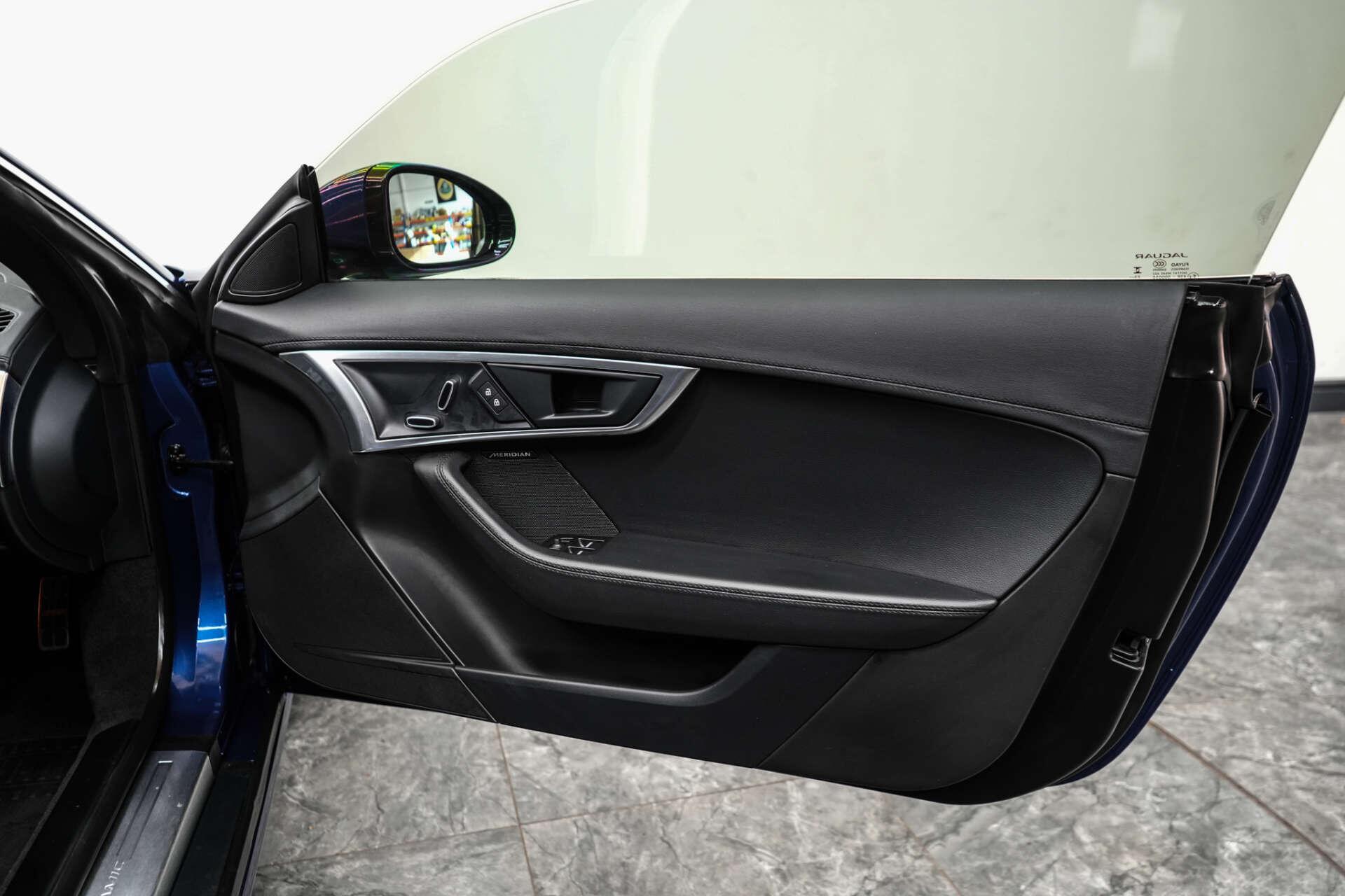 Jaguar F-Type view 20
