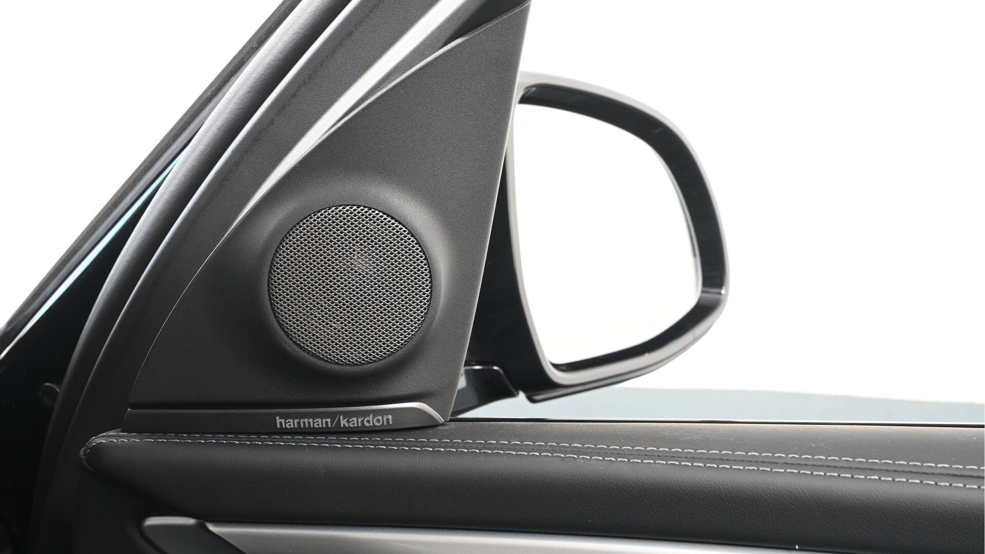 BMW XM view 20