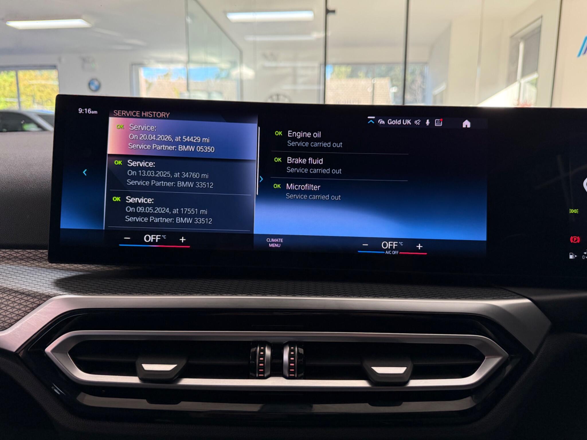 BMW 3 Series view 11