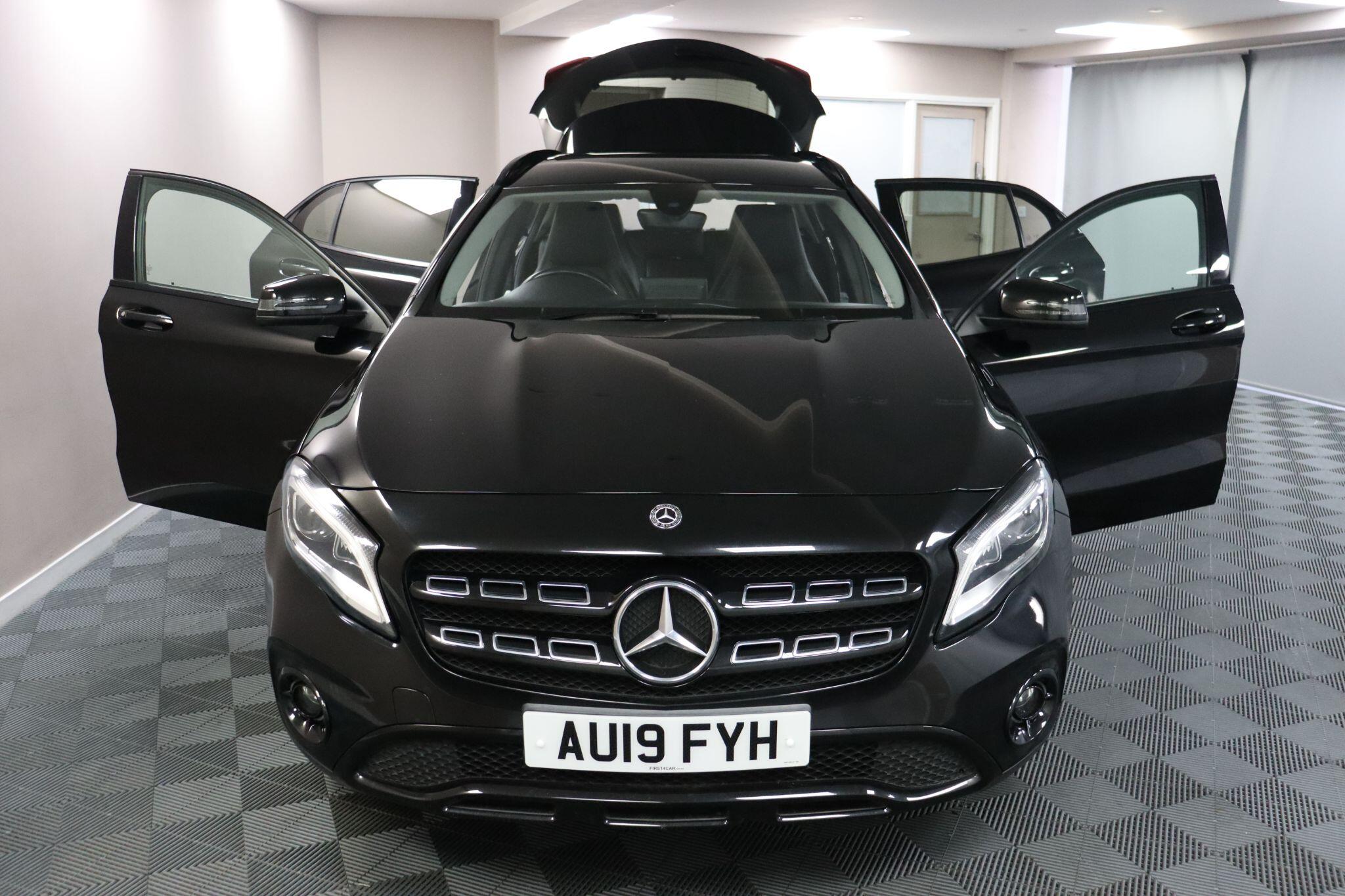 Mercedes-Benz Gla view 7