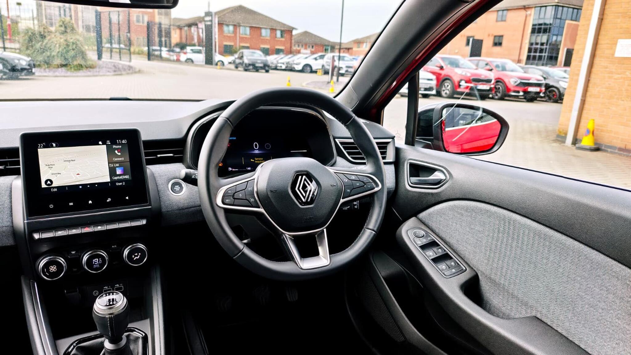 Renault Clio view 13