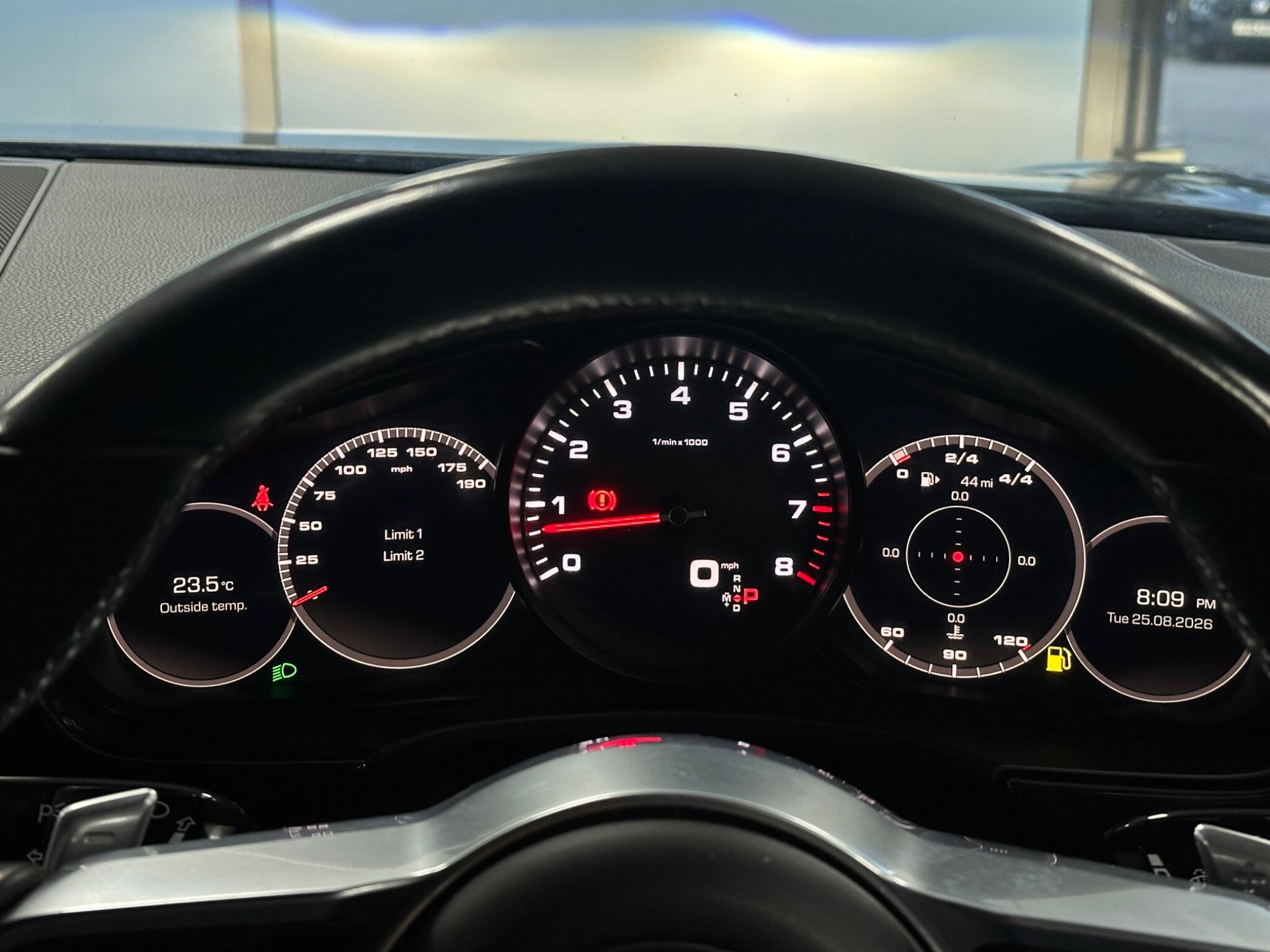 Porsche Panamera view 29