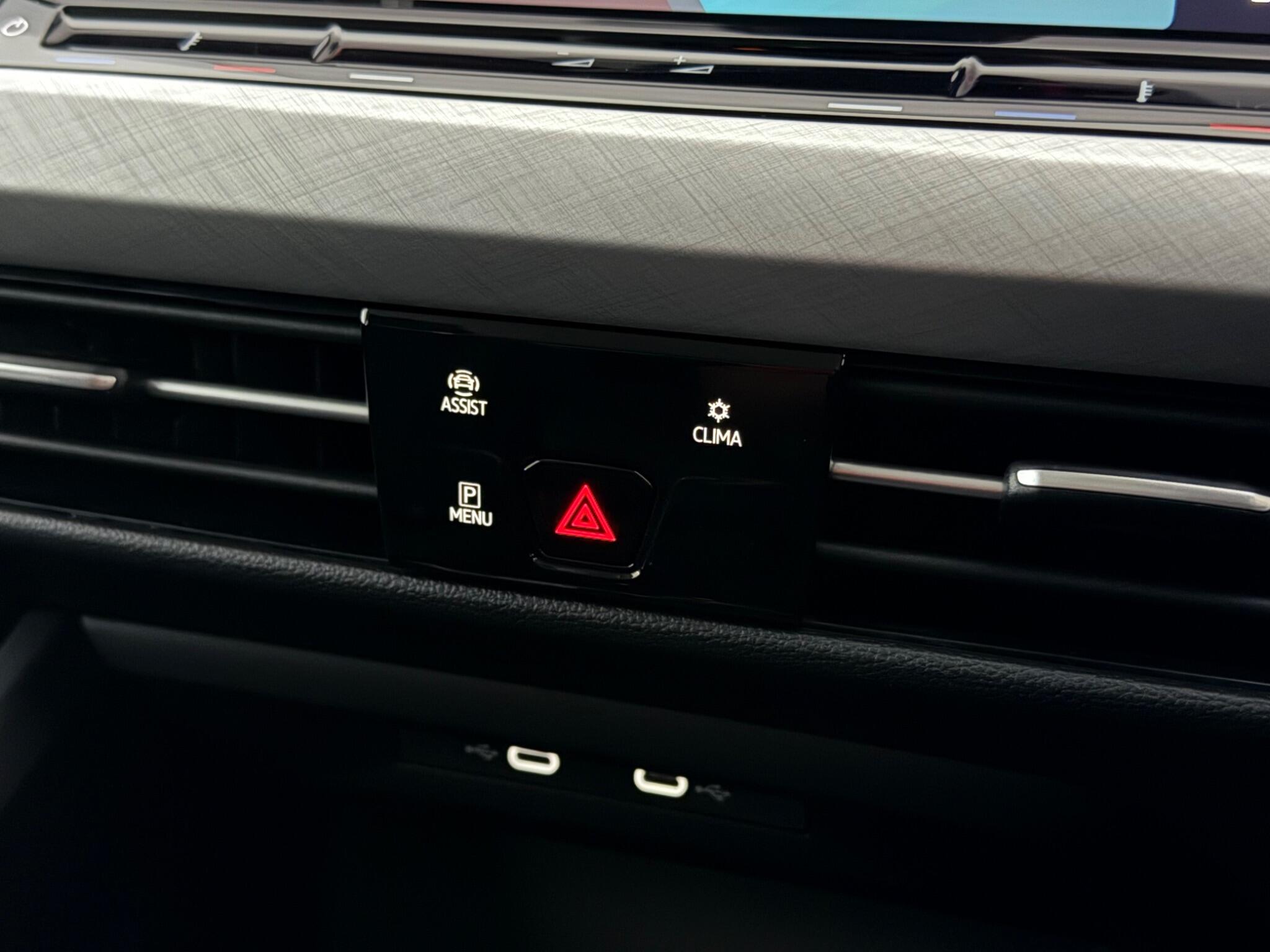 Volkswagen Golf view 22