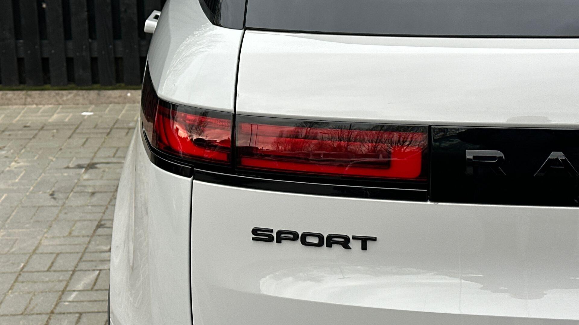 Land Rover Range Rover Sport view 27