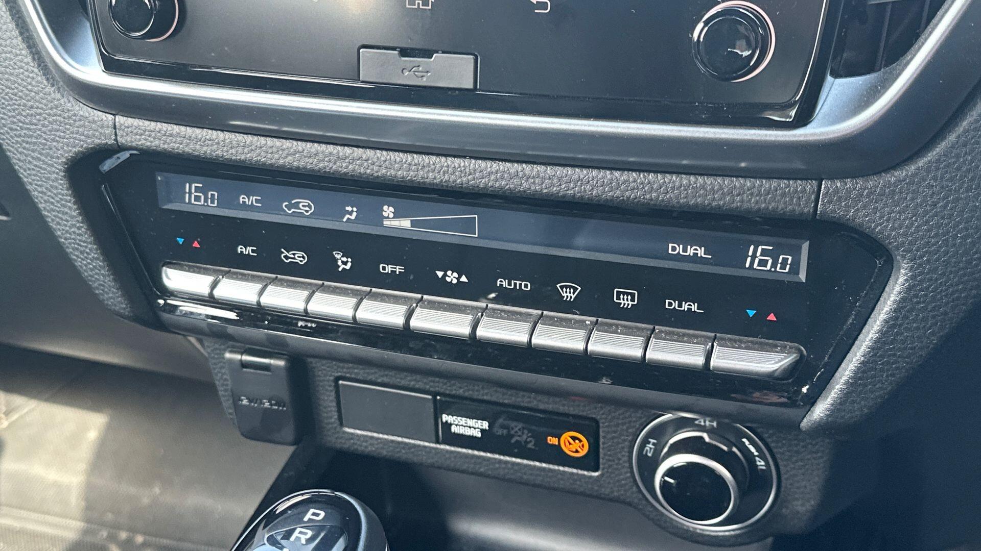 Isuzu D-Max view 12