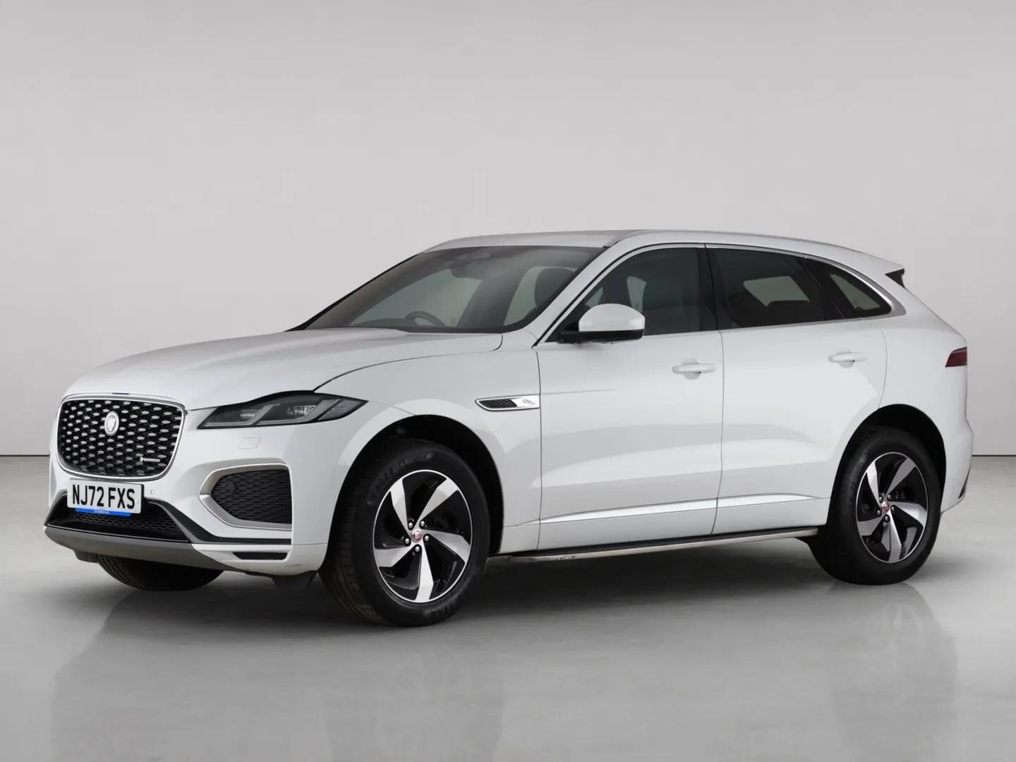 Jaguar F-Pace view 2