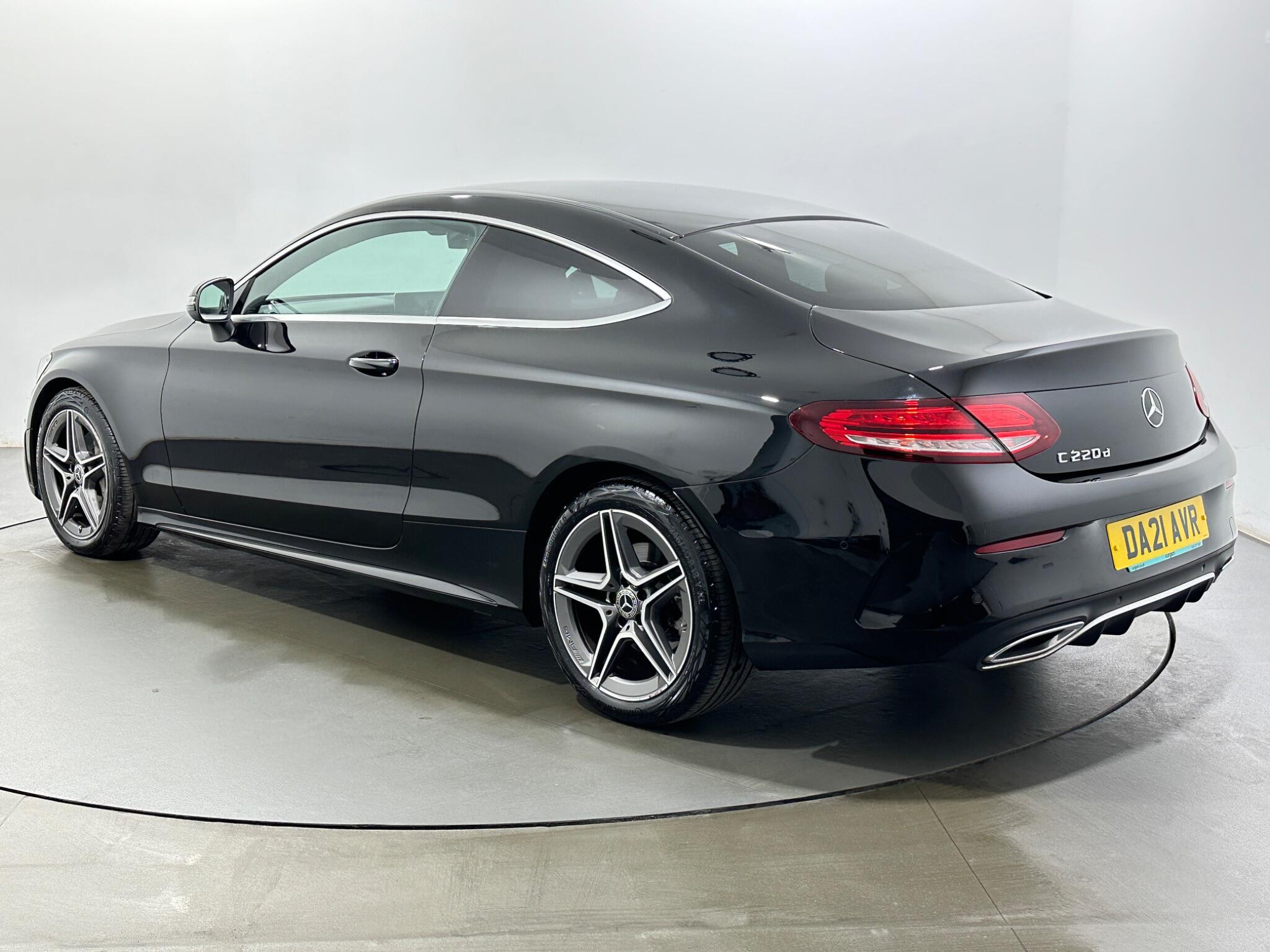 Mercedes-Benz C-Class view 6