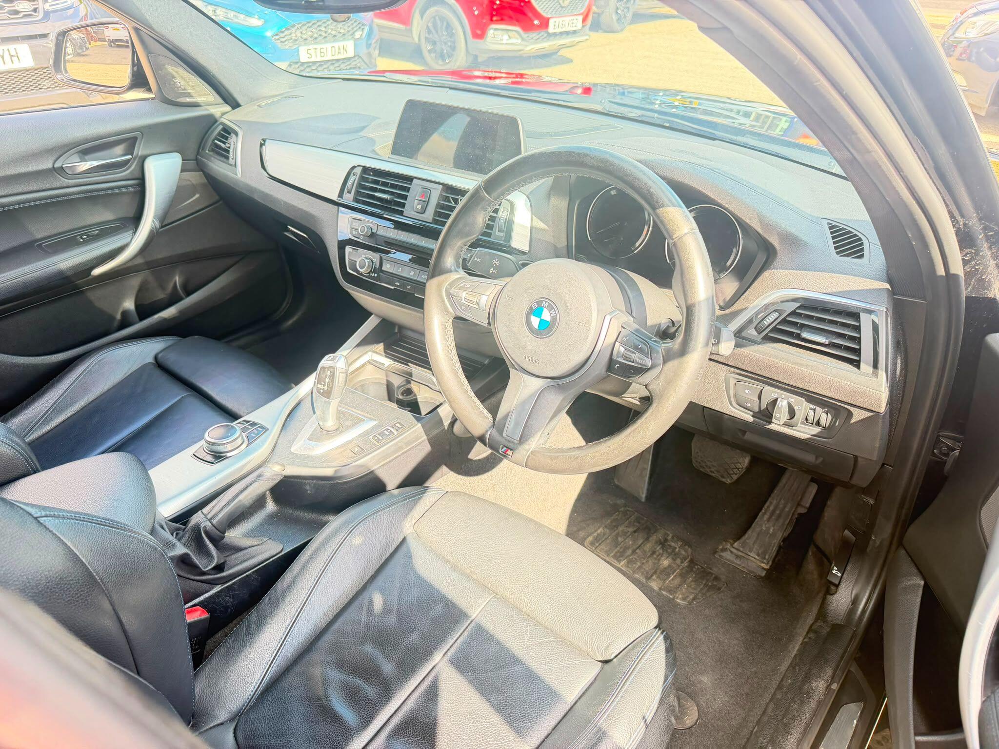 BMW 1 Series view 14