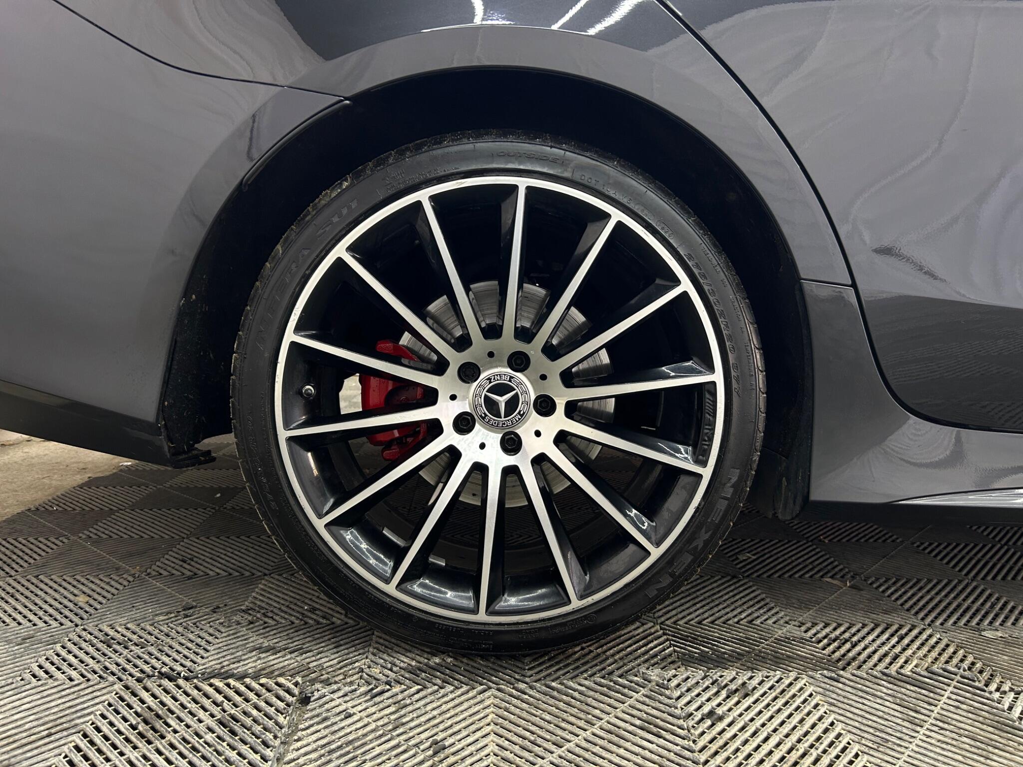 Mercedes-Benz CLS view 37