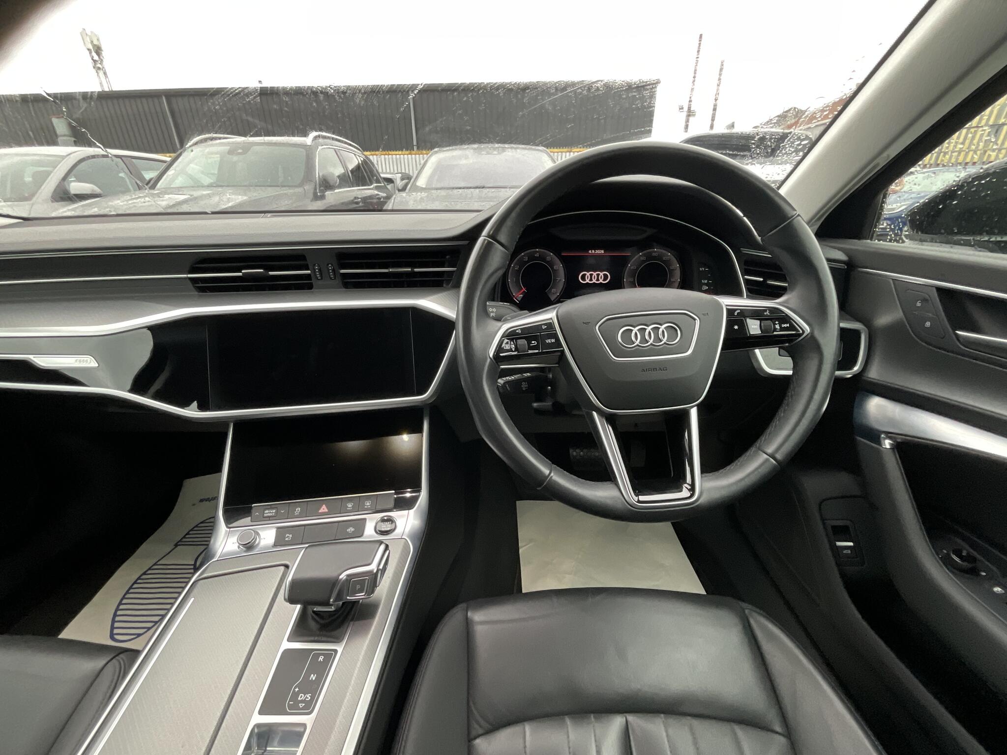 Audi A6 view 6