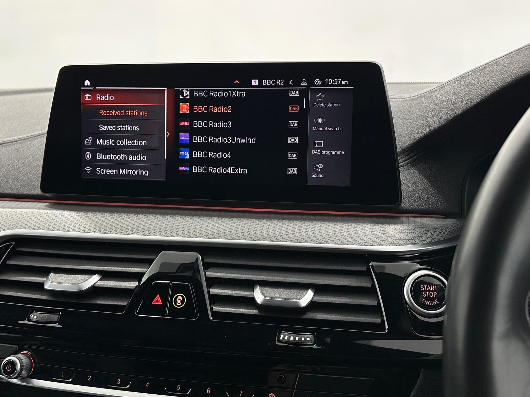 BMW 5 Series view 28