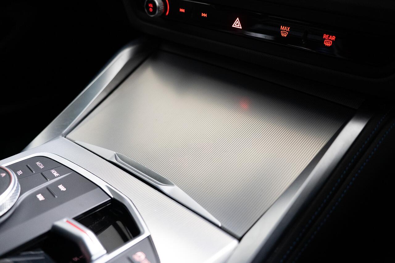 BMW I4 view 18