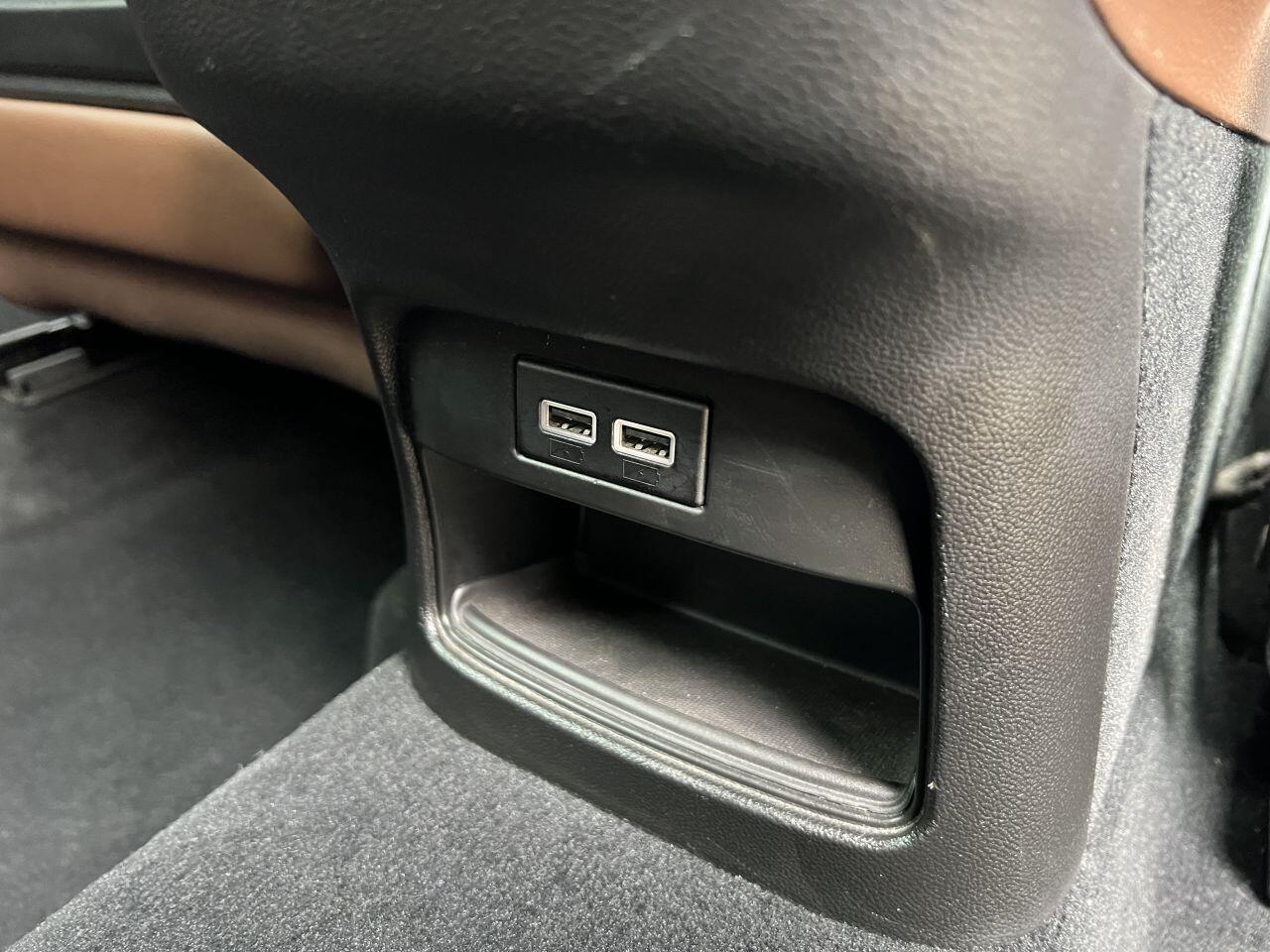 Alfa Romeo Stelvio view 24