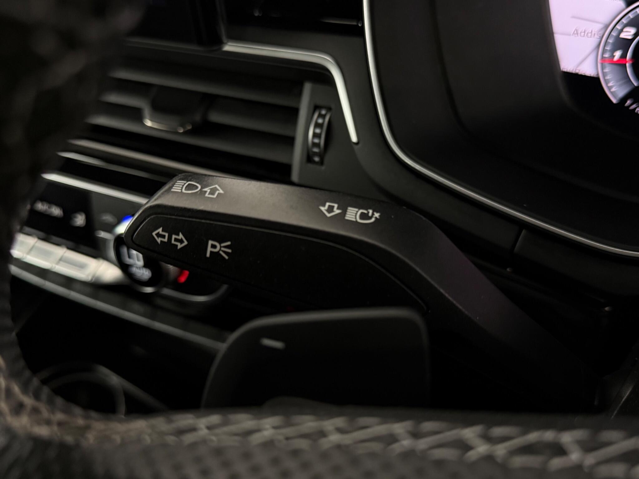 Audi A4 view 17