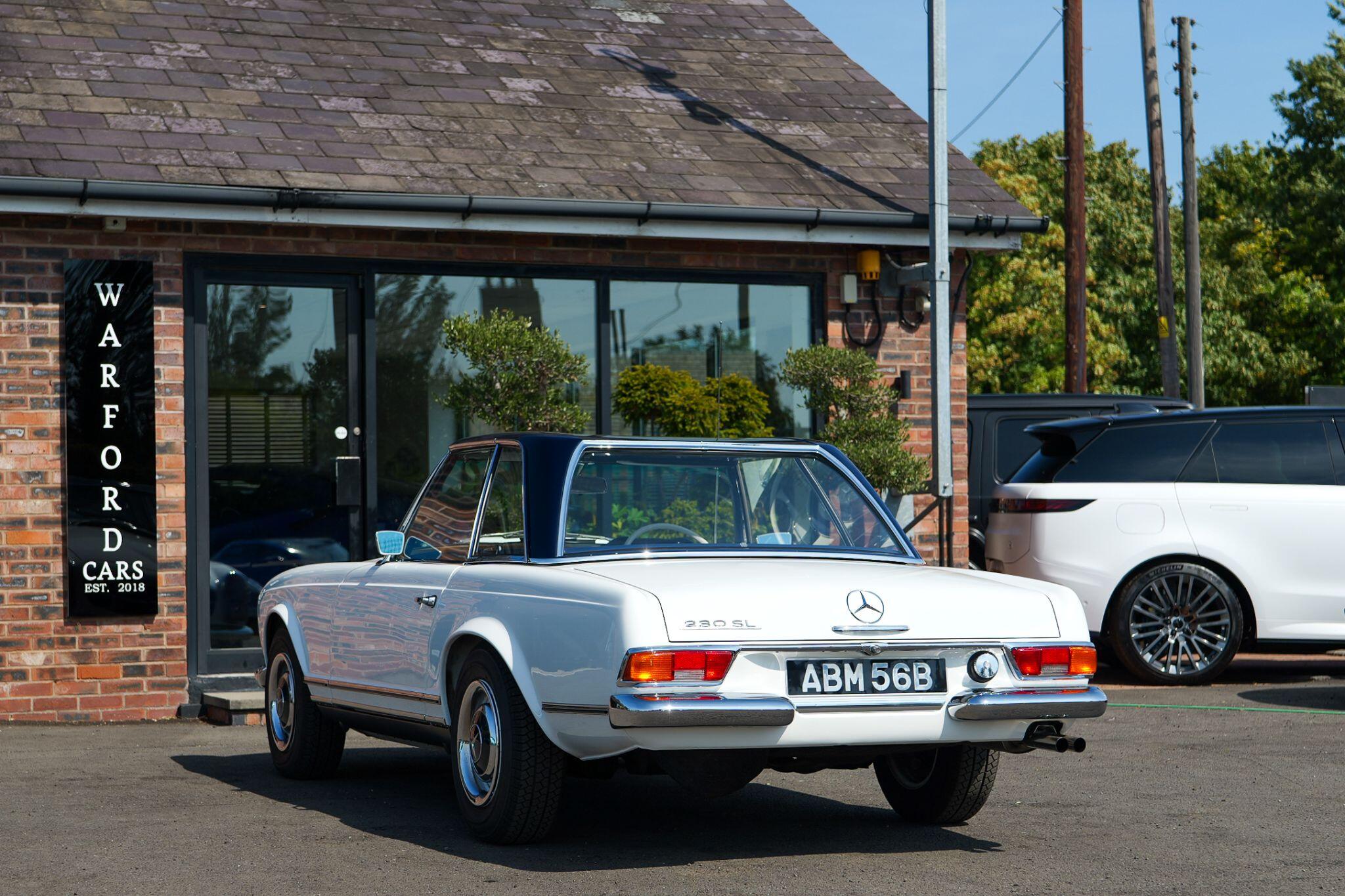 Mercedes-Benz 230 SL view 6