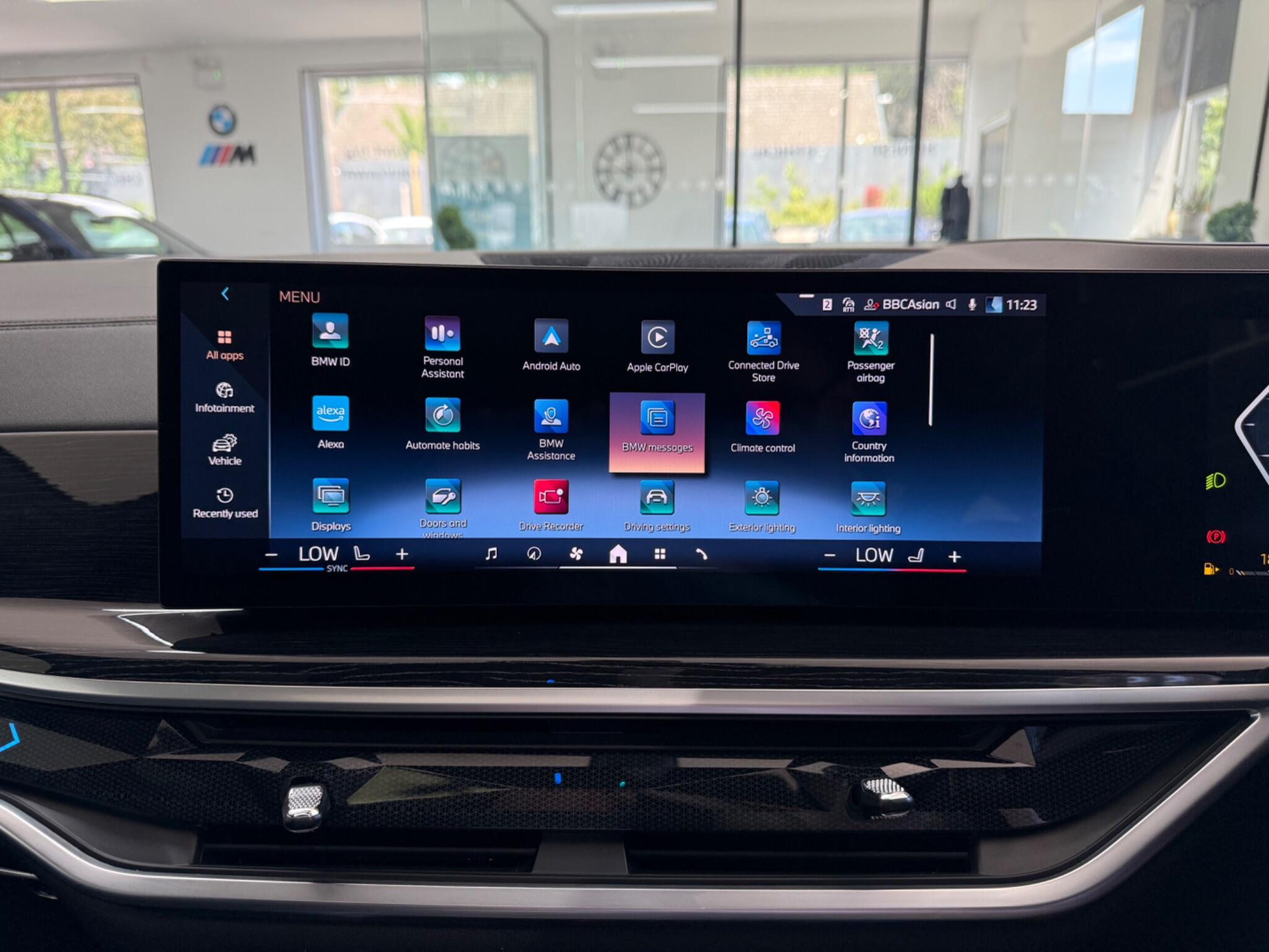 BMW X7 view 82